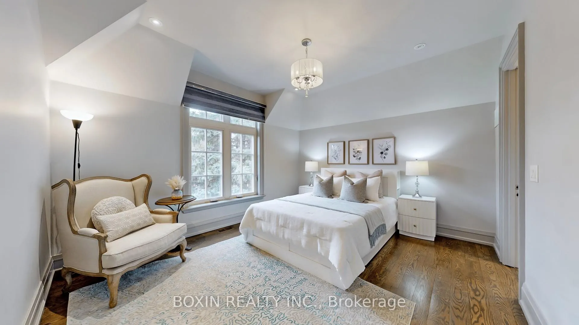 Photo 26 of 11 Tremont Crescent, North York, Banbury-Don Mills — HOMEH