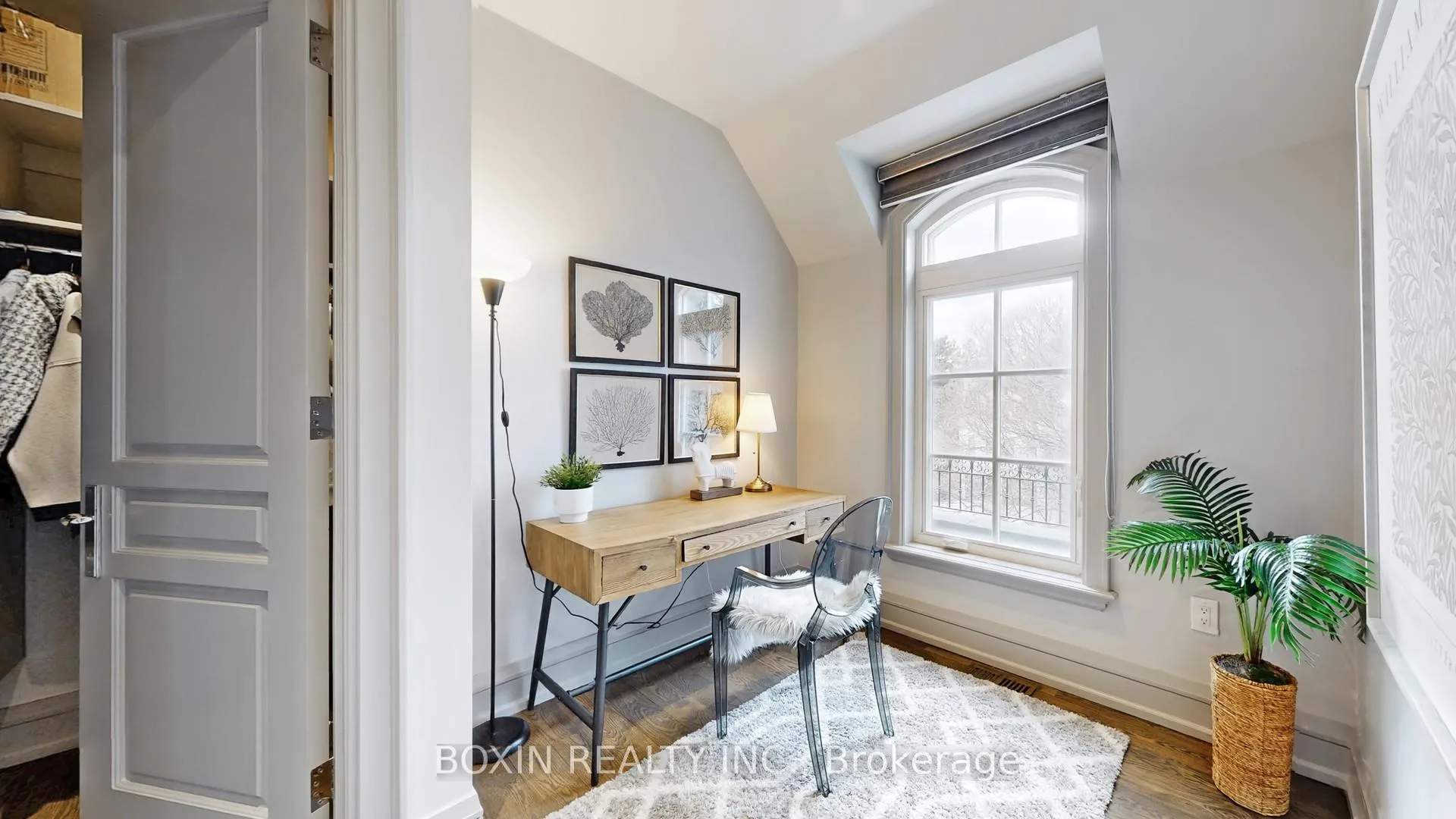Photo 27 of 11 Tremont Crescent, North York, Banbury-Don Mills — HOMEH