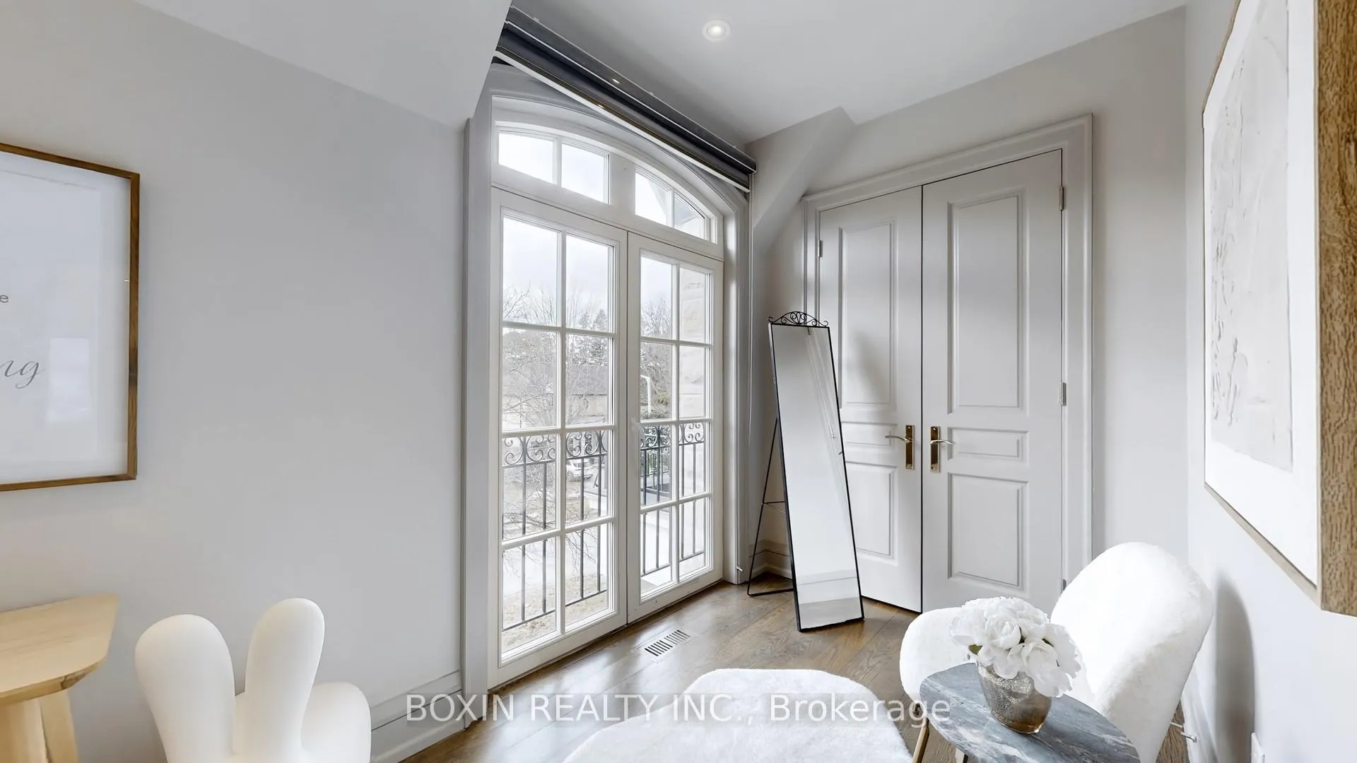 Photo 31 of 11 Tremont Crescent, North York, Banbury-Don Mills — HOMEH