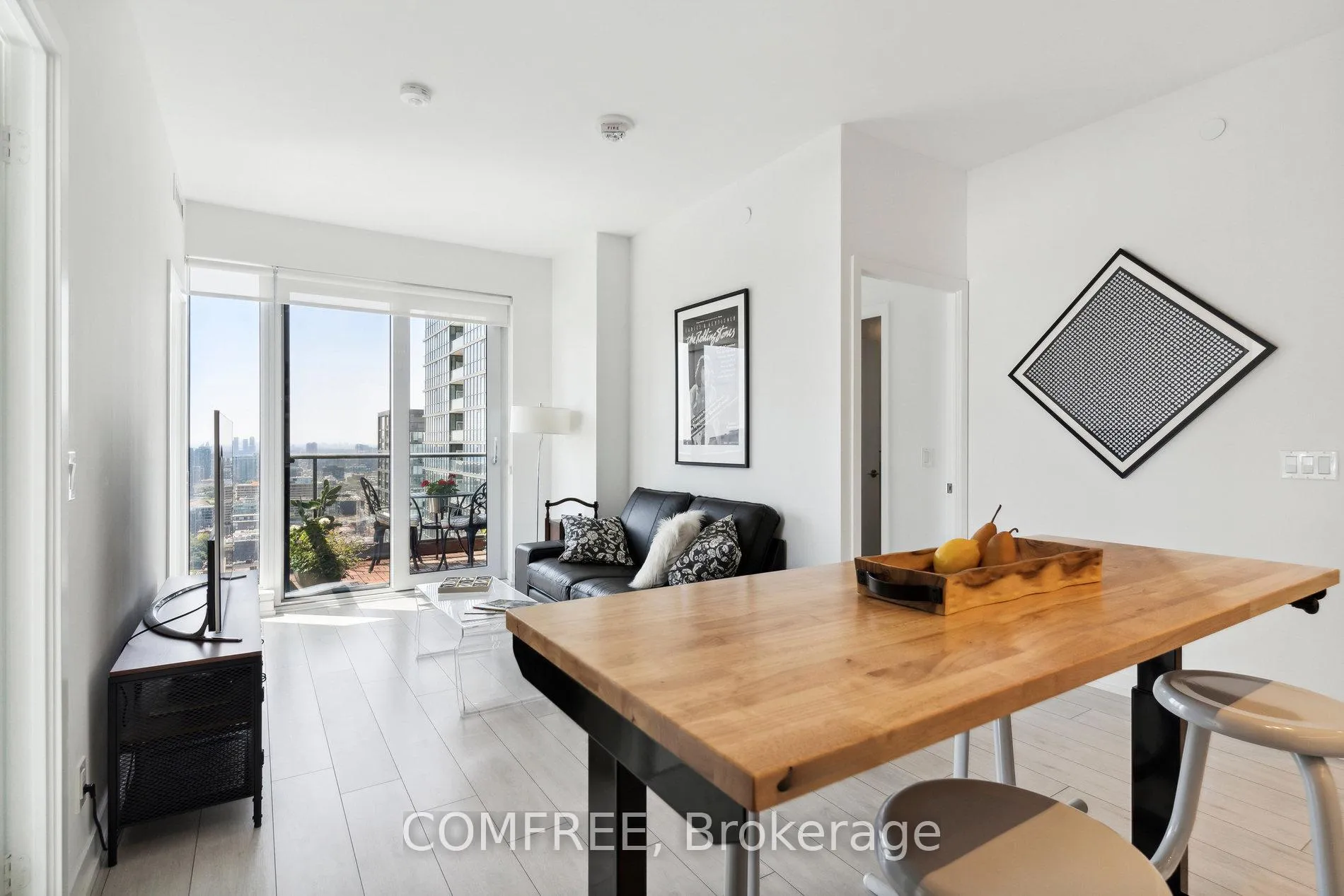 Photo 5 of Unit 4102, 55 Mercer Street, Toronto, Waterfront Communities — HOMEH