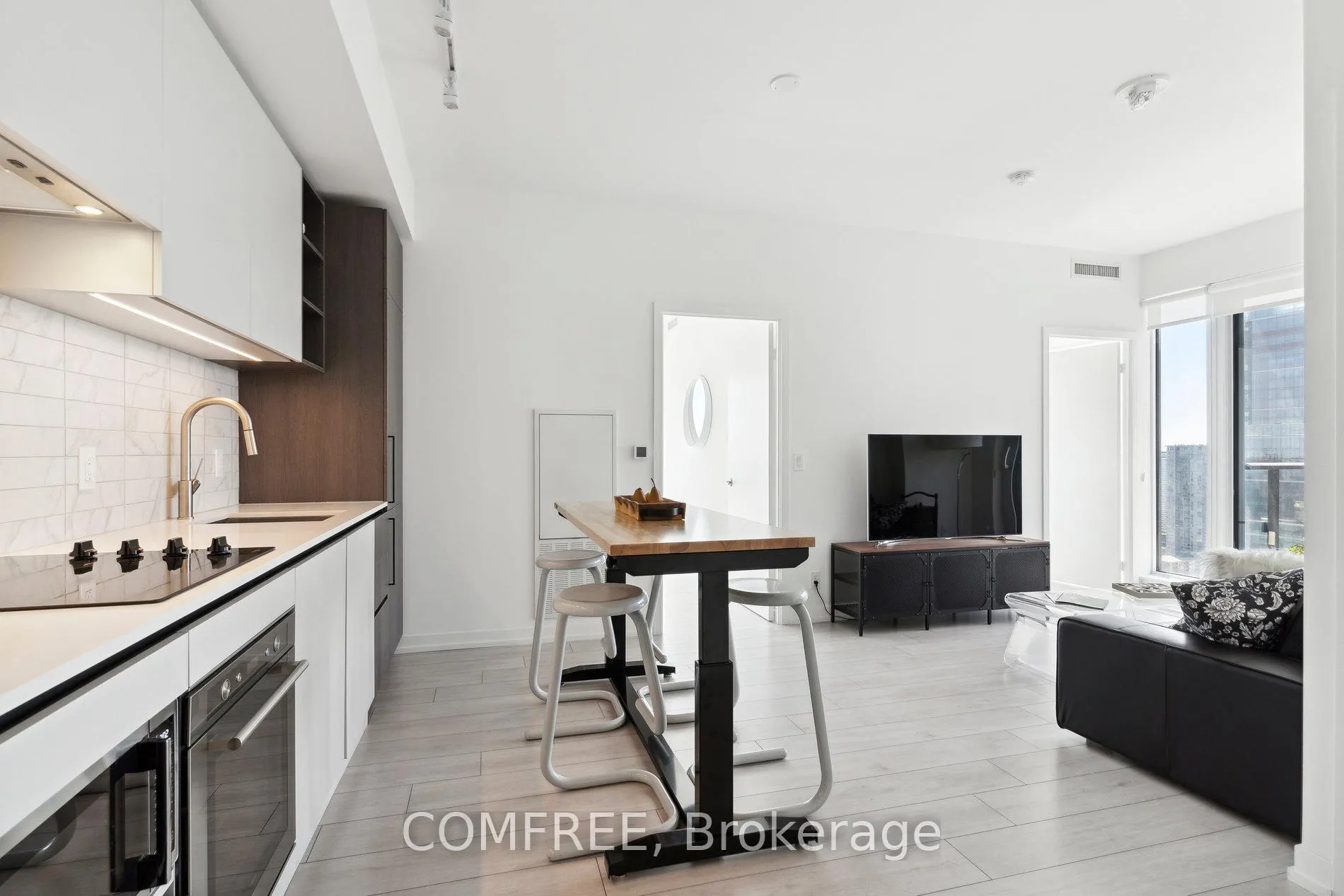 Photo 7 of Unit 4102, 55 Mercer Street, Toronto, Waterfront Communities — HOMEH