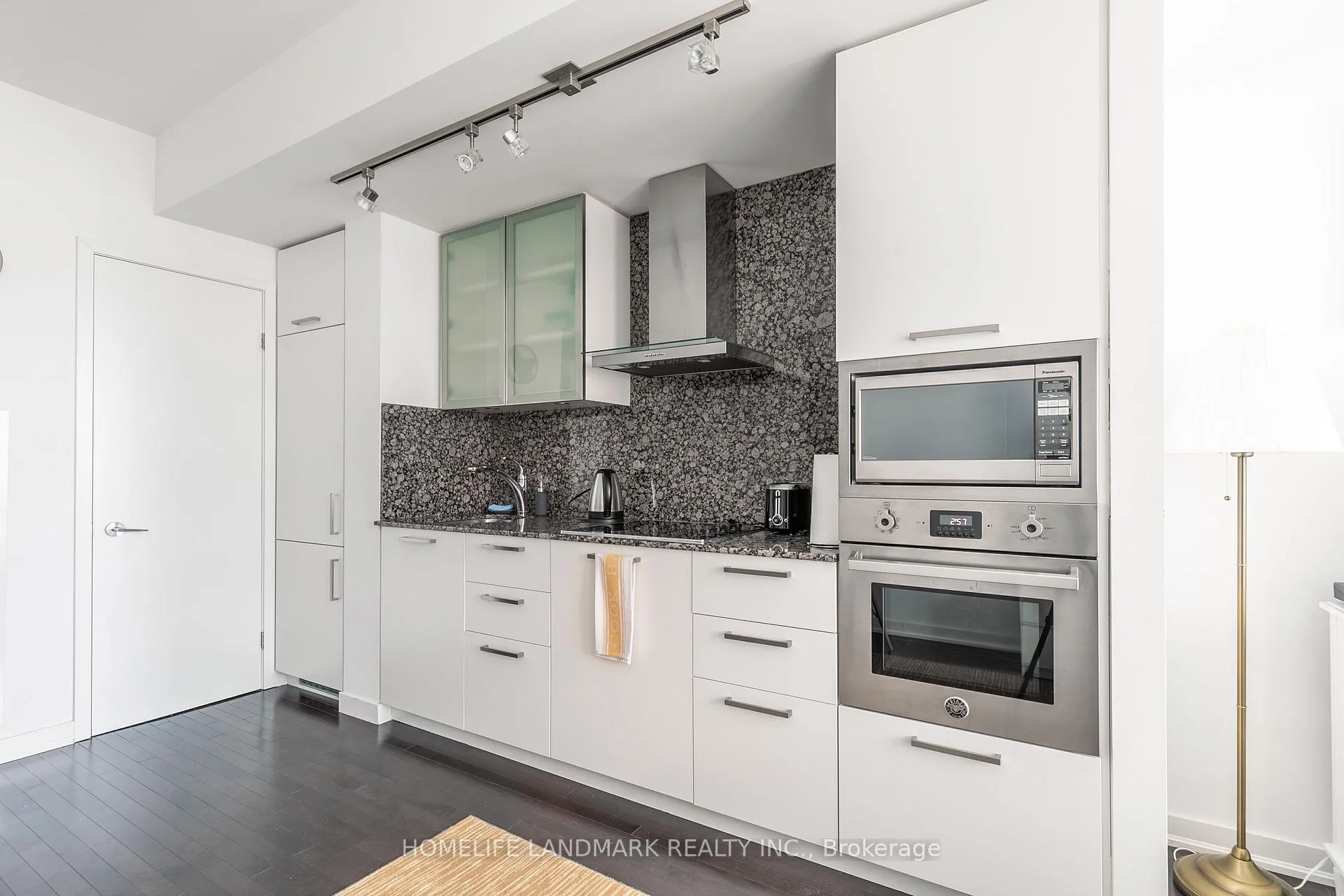 Photo 7 of Unit 508, 12 York Street, Toronto, Waterfront Communities — HOMEH