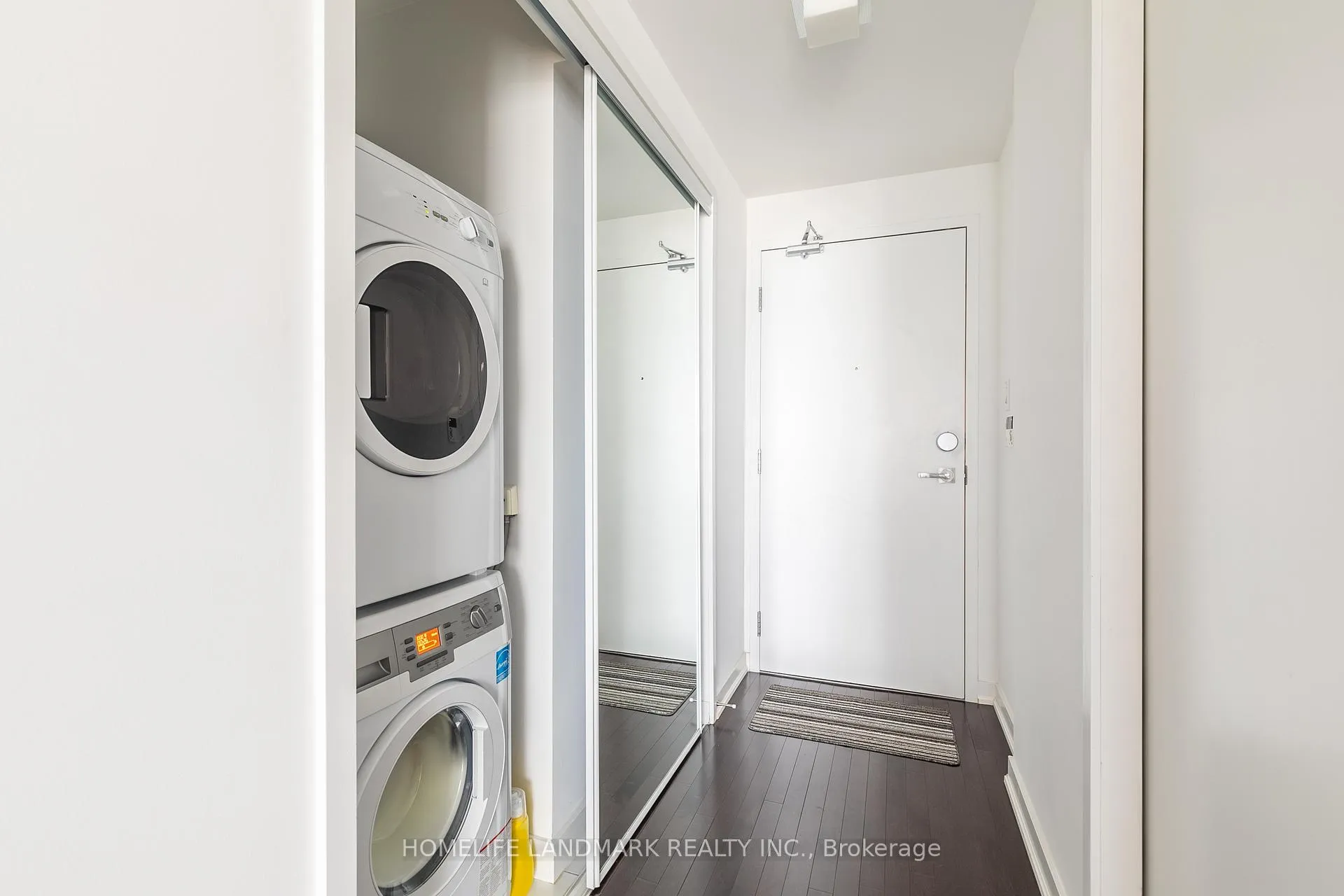 Photo 12 of Unit 508, 12 York Street, Toronto, Waterfront Communities — HOMEH