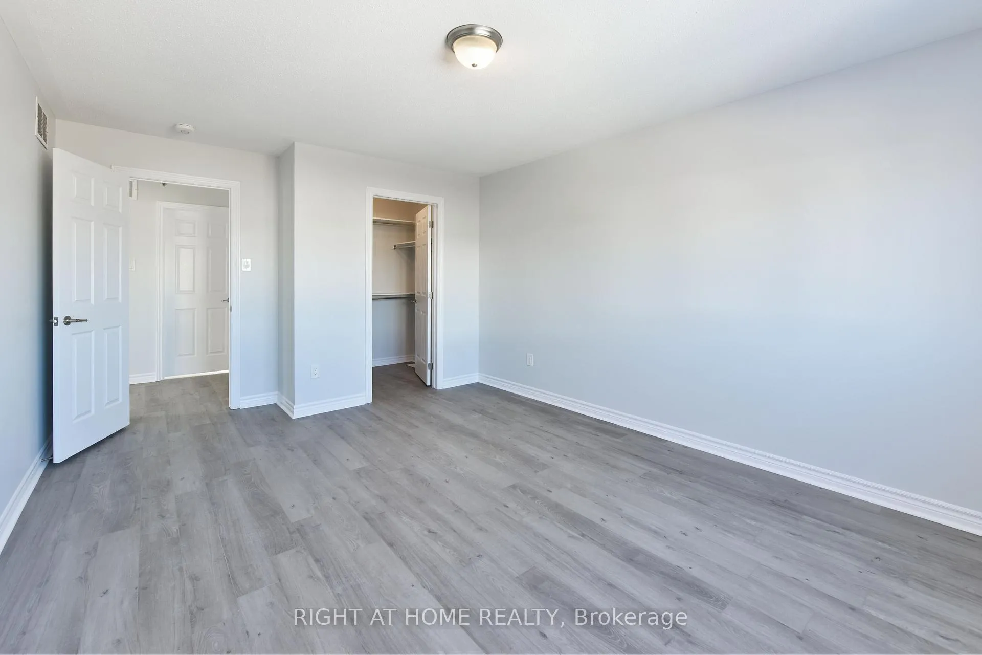 Photo 16 of 598 Malahat Way, Ottawa, Kanata - Emerald Meadows/Trailwest — HOMEH