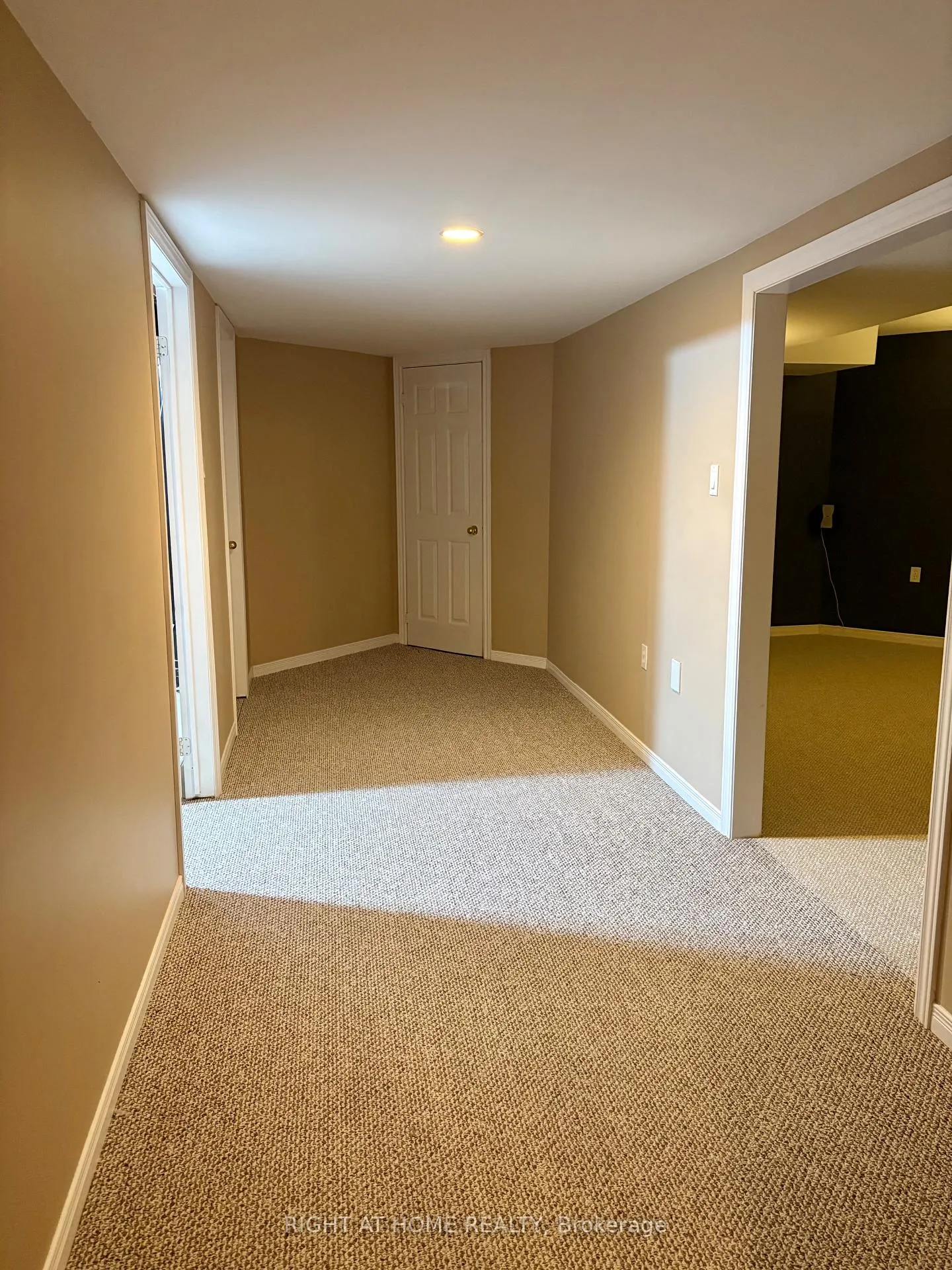Photo 16 of 10 Stephanie Lane, Barrie, Painswick South — HOMEH
