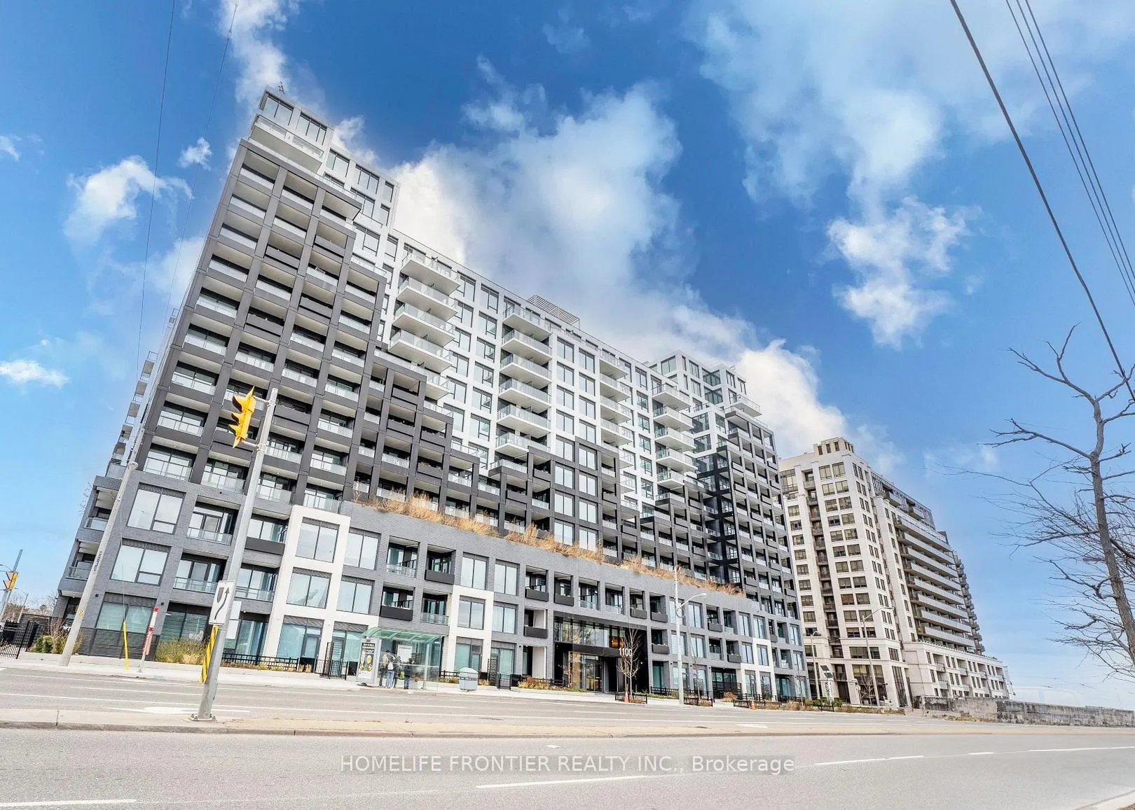 Front of Unit 918, 1100 Sheppard Avenue