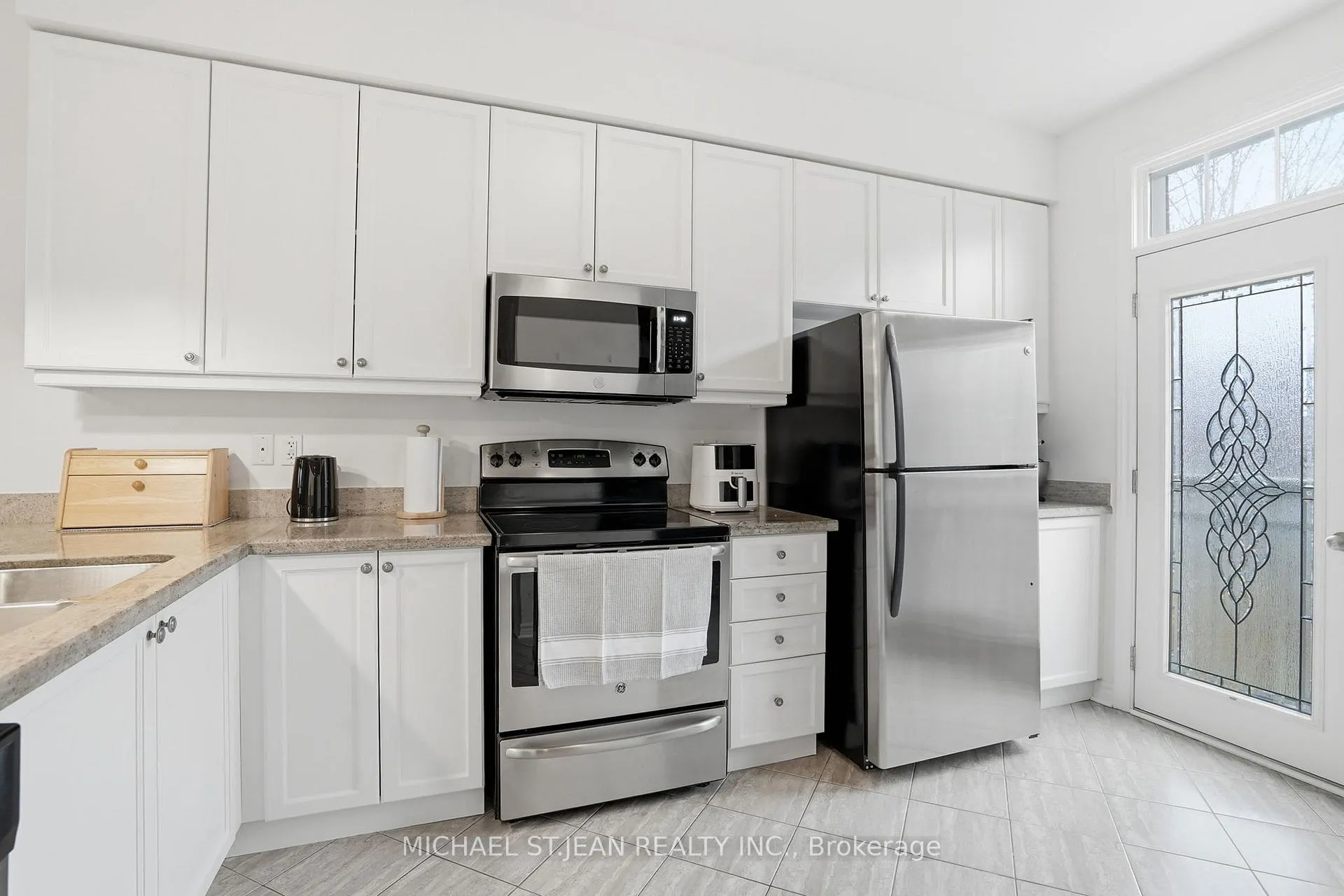 Photo 19 of 2358 Treversh Common, Burlington, Freeman — HOMEH