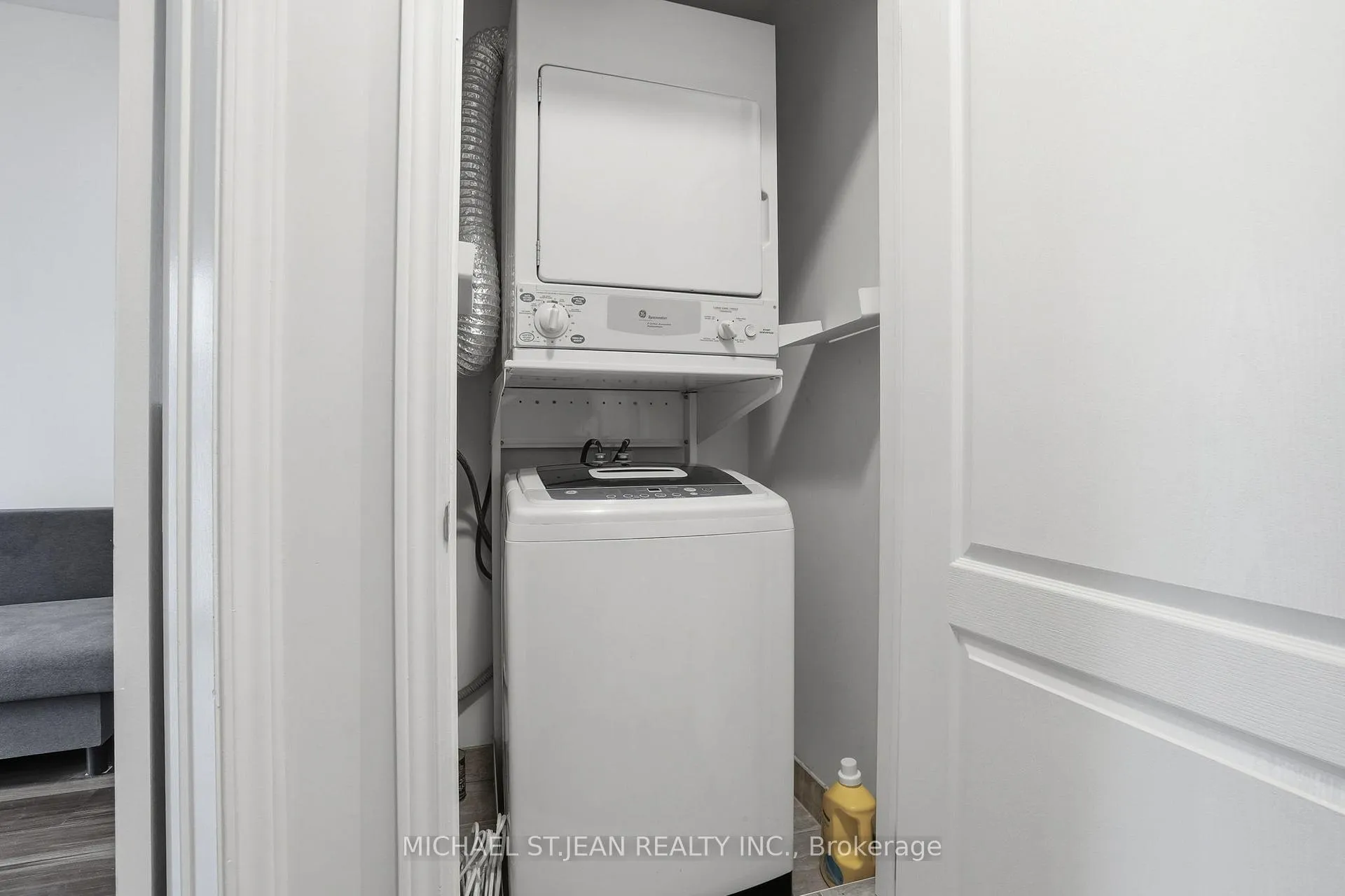 Photo 34 of 2358 Treversh Common, Burlington, Freeman — HOMEH