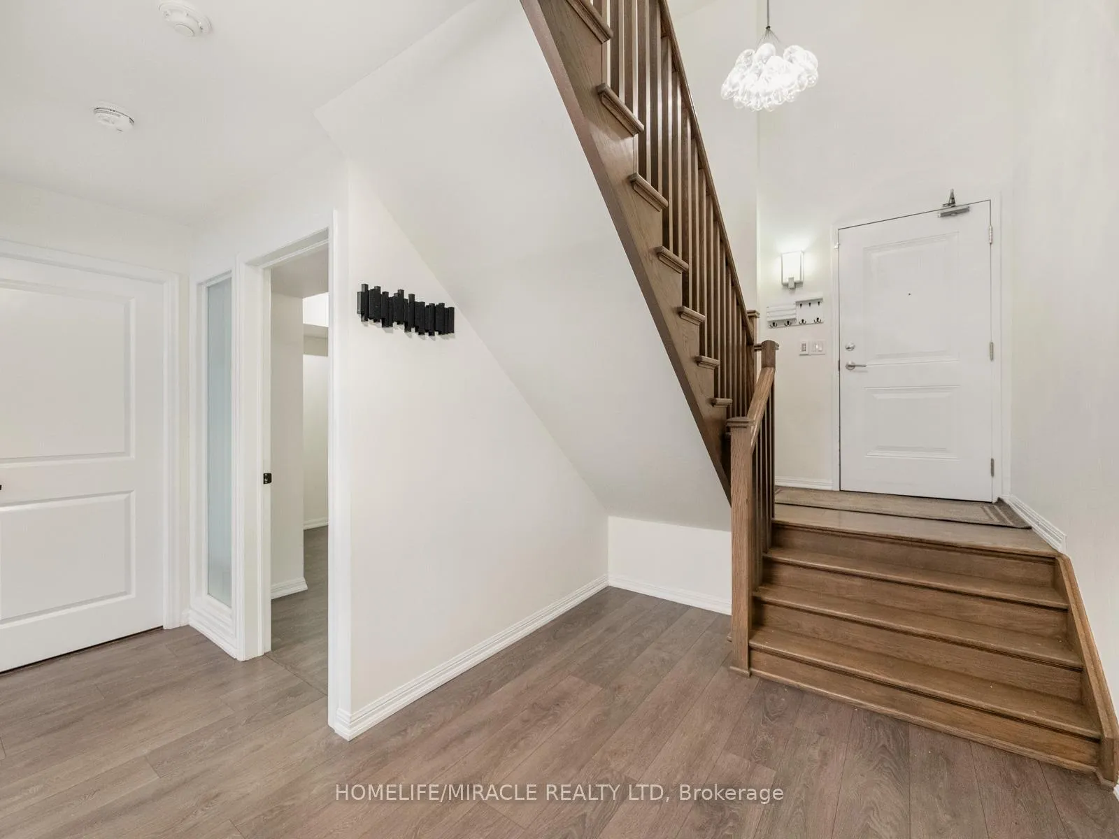 Photo 3 of Unit 103, 125 Western Battery Road, Toronto, Niagara — HOMEH