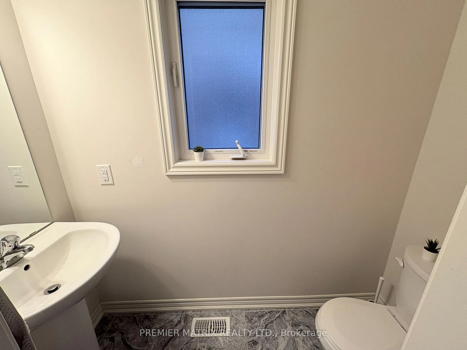 Photo 11 of 23 Elderberry Road, Thorold, Confederation Heights — HOMEH