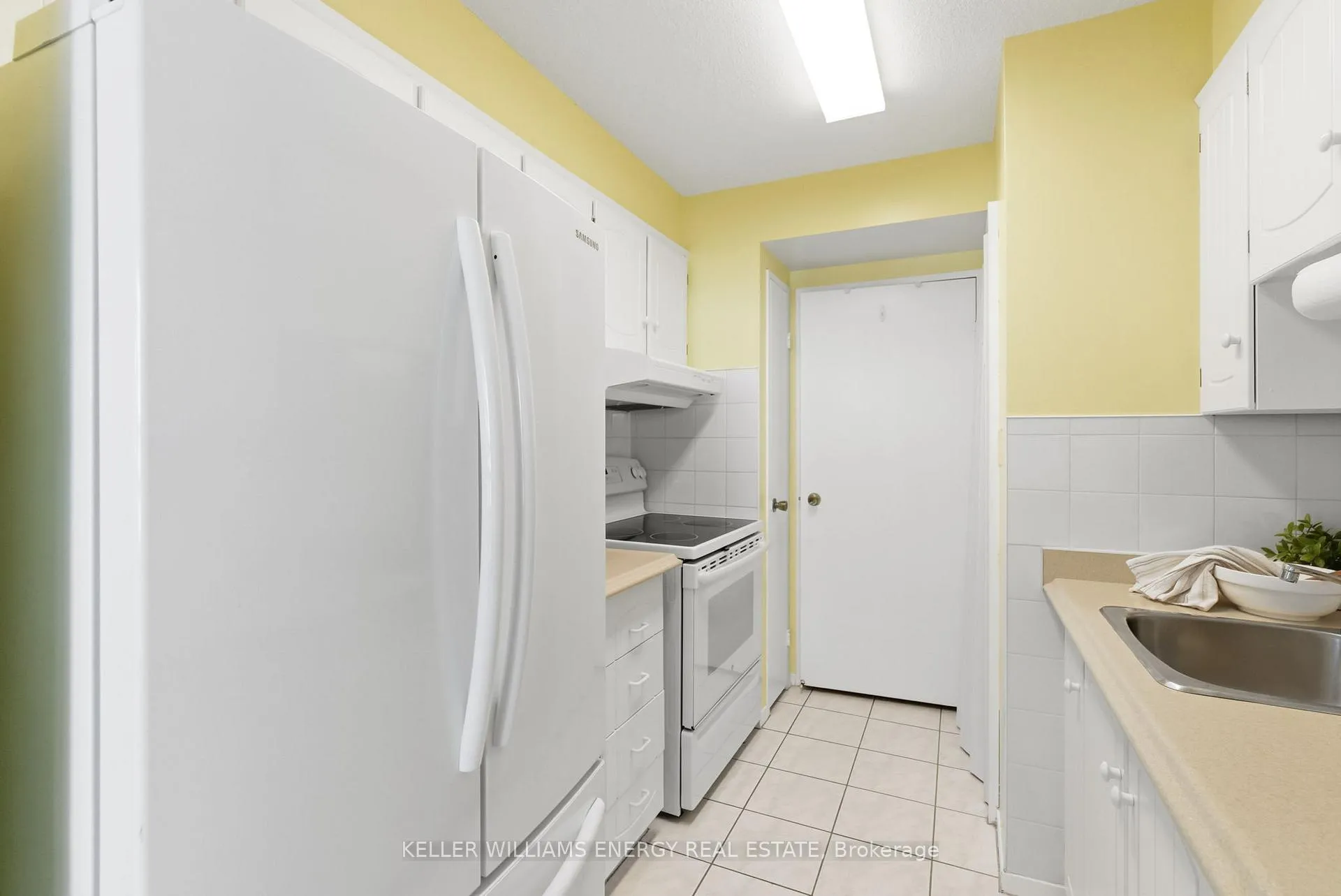 Photo 8 of Unit 432, 50 Richmond Street E, Oshawa, O'Neill — HOMEH