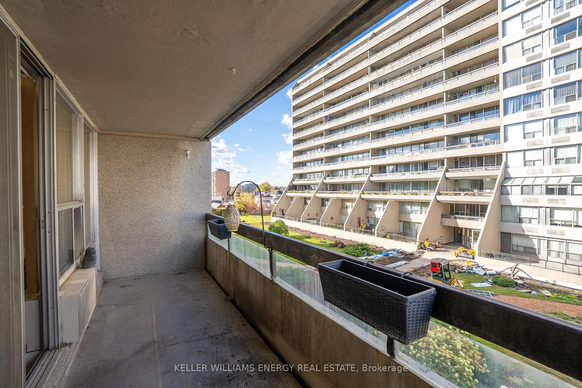 Photo 13 of Unit 432, 50 Richmond Street E, Oshawa, O'Neill — HOMEH