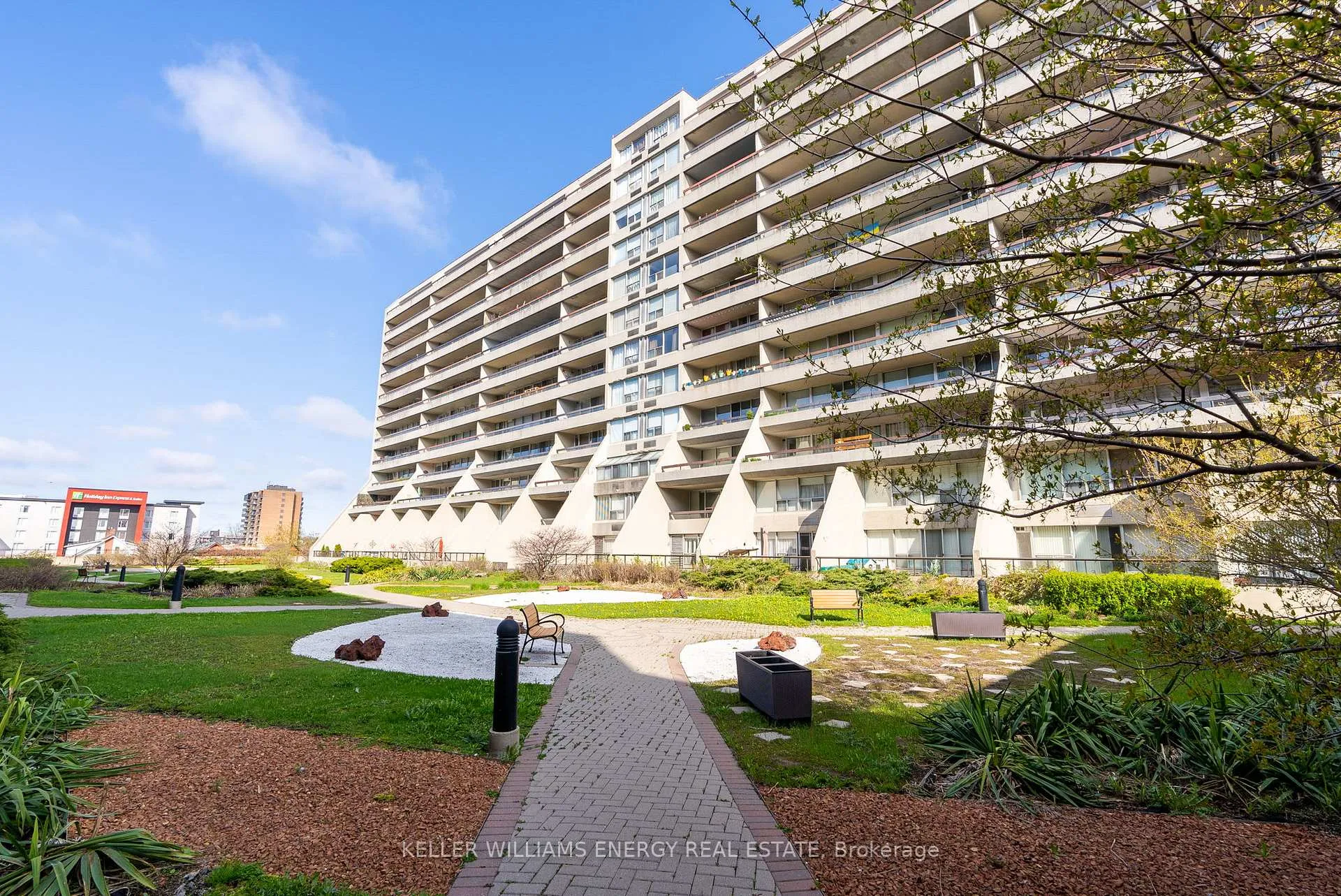 Photo 25 of Unit 432, 50 Richmond Street E, Oshawa, O'Neill — HOMEH