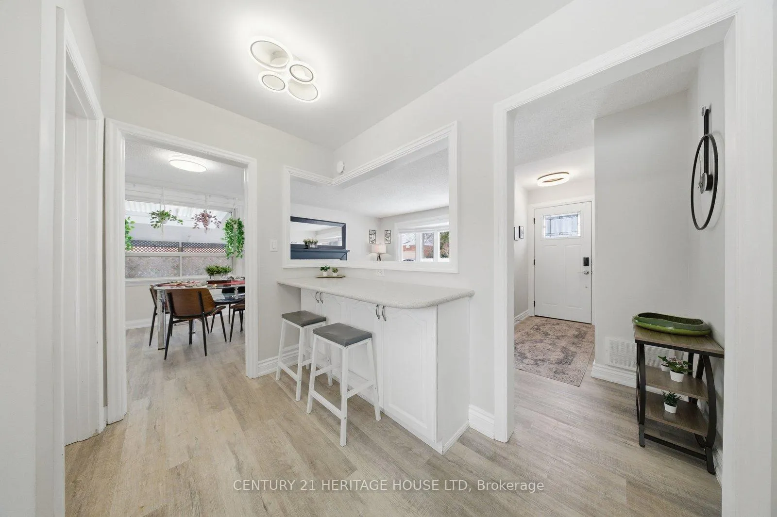 Photo 16 of 19 Hiram Road, Brant, Paris — HOMEH