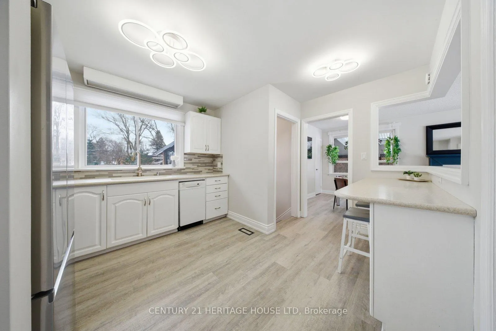 Photo 18 of 19 Hiram Road, Brant, Paris — HOMEH
