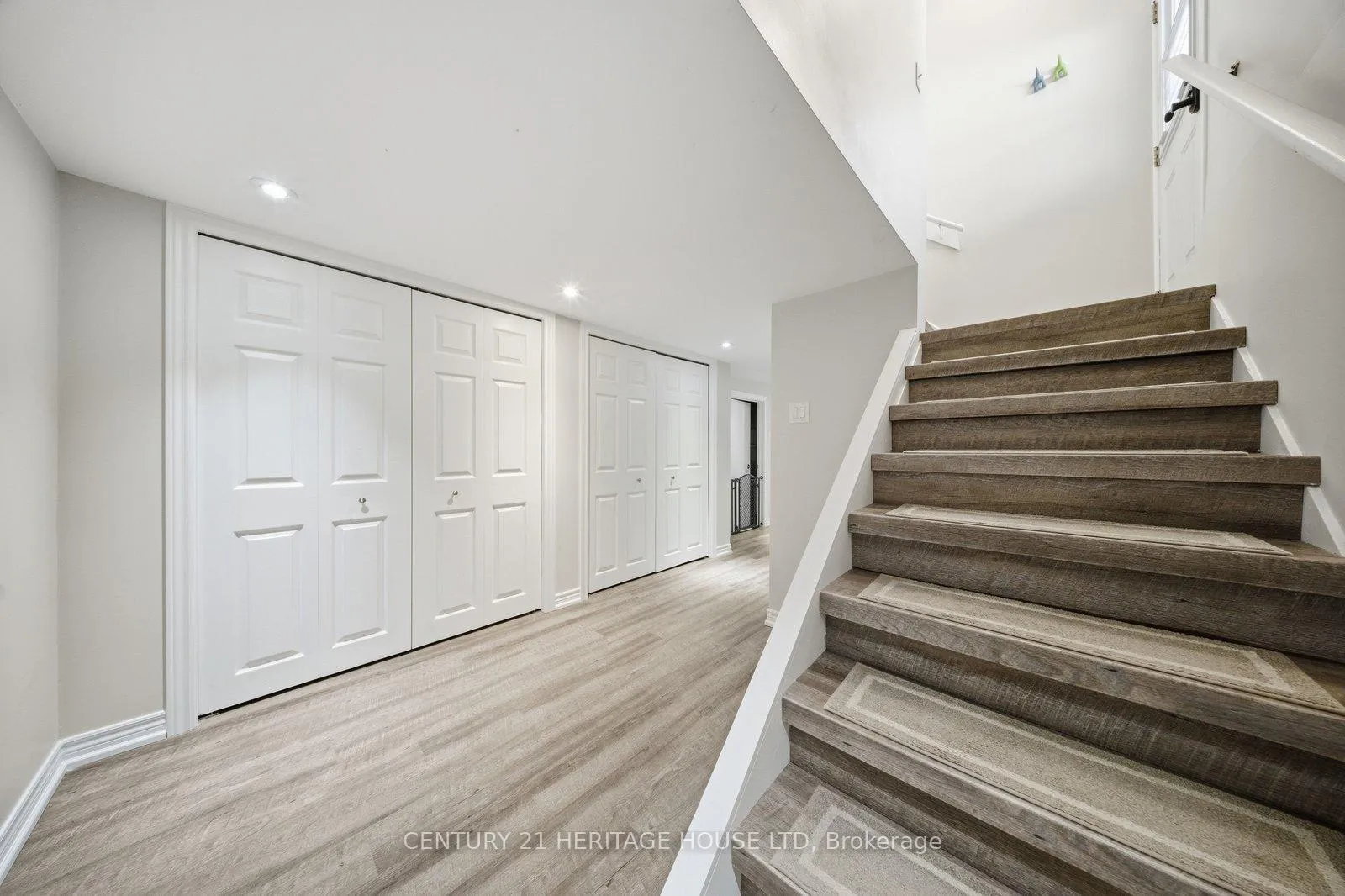Photo 21 of 19 Hiram Road, Brant, Paris — HOMEH