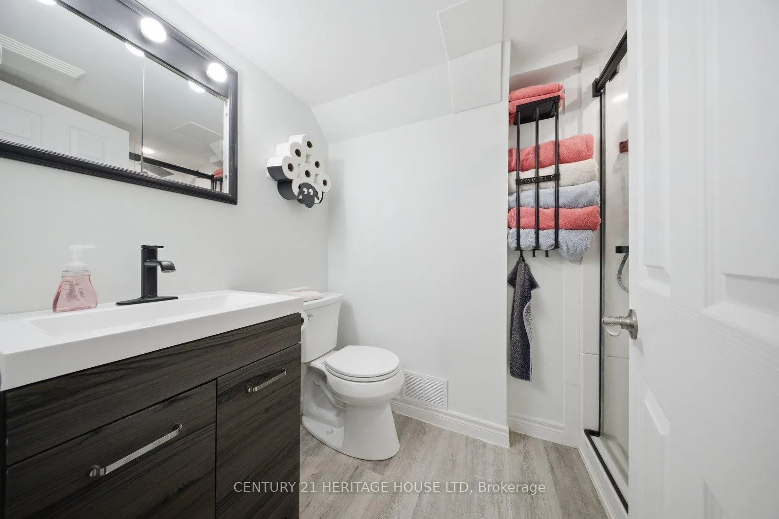 Photo 23 of 19 Hiram Road, Brant, Paris — HOMEH