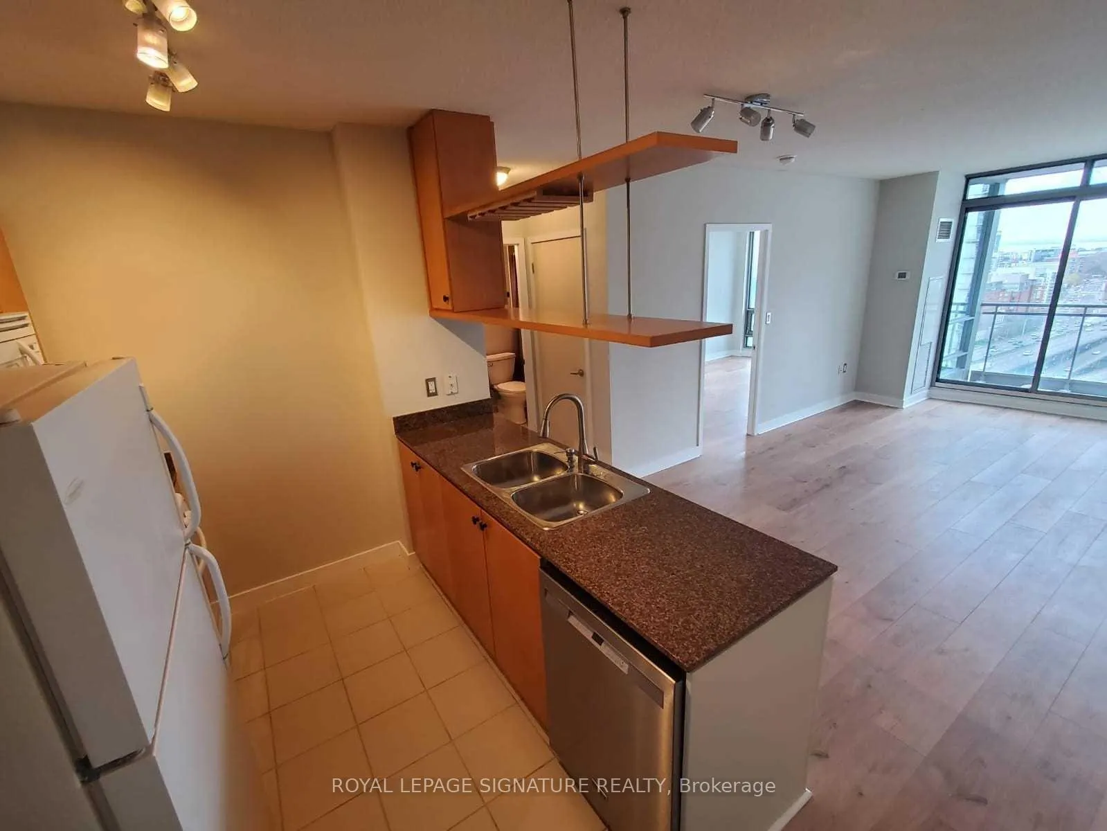 Photo 11 of Unit 2206, 5 Mariner Terrace, Toronto, Waterfront Communities — HOMEH