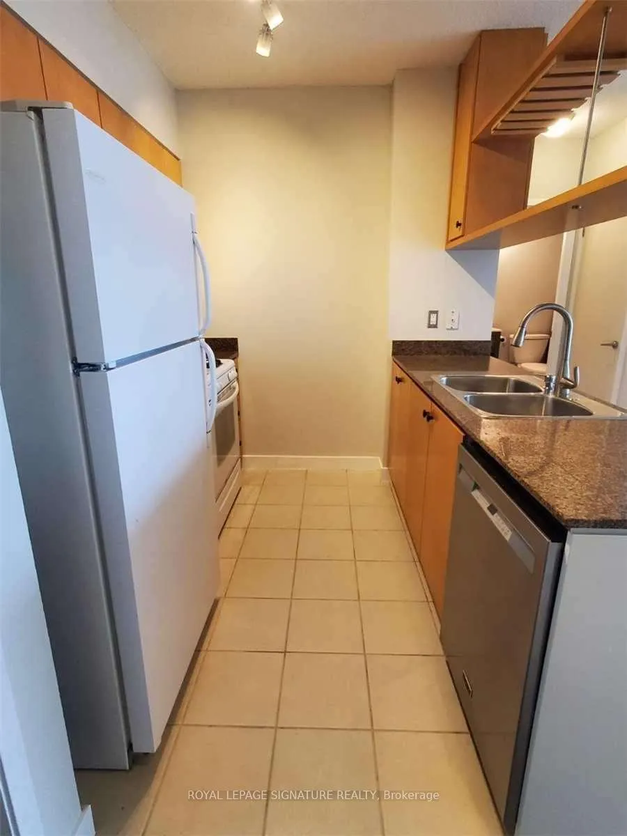 Photo 16 of Unit 2206, 5 Mariner Terrace, Toronto, Waterfront Communities — HOMEH