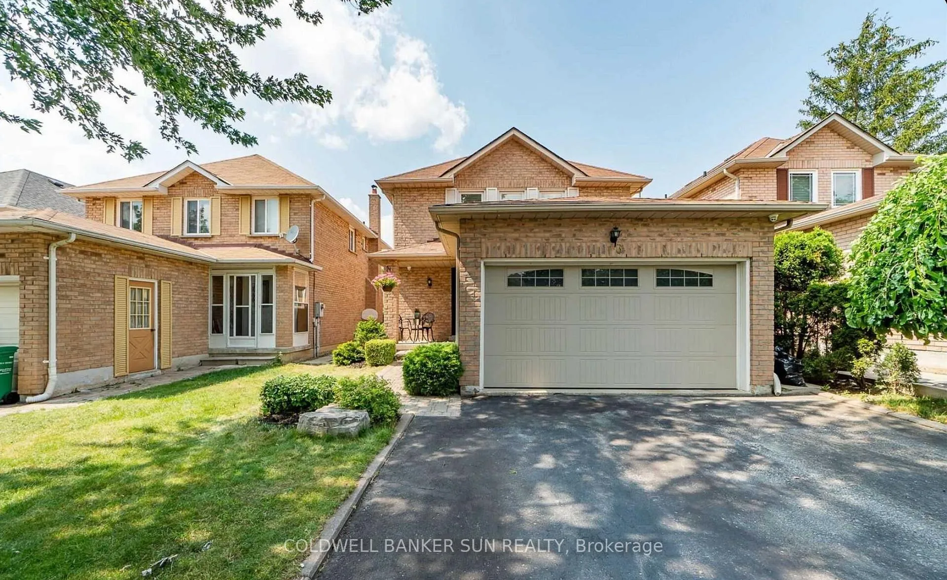 Photo 1 of 3 Cheviot Crescent, Brampton, Heart Lake East — HOMEH