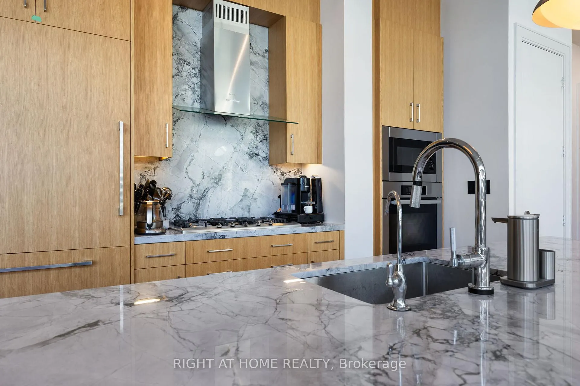 Photo 4 of Unit 1202, 39 Queens Quay E, Toronto, Waterfront Communities — HOMEH