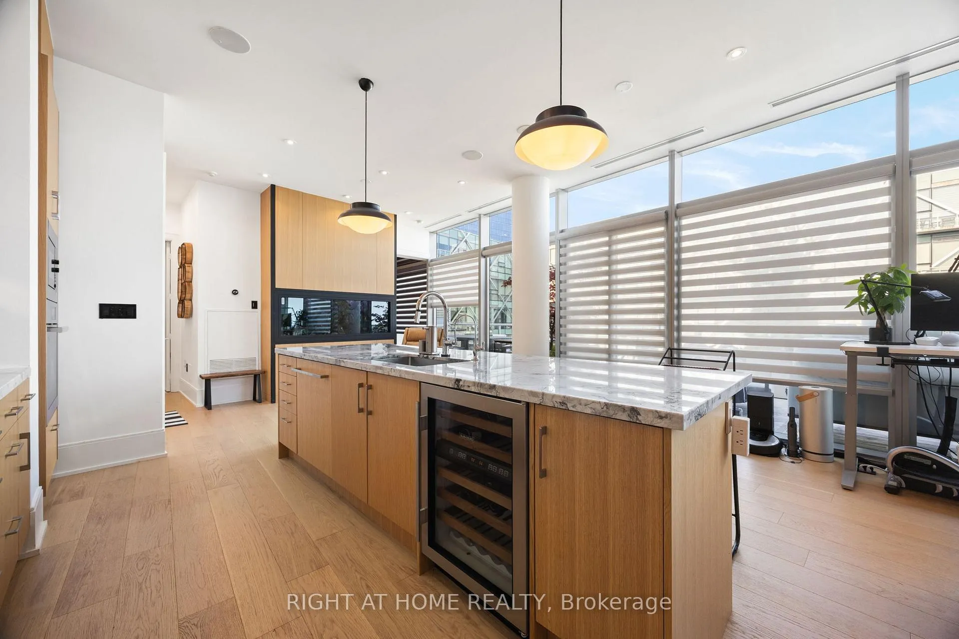 Photo 6 of Unit 1202, 39 Queens Quay E, Toronto, Waterfront Communities — HOMEH