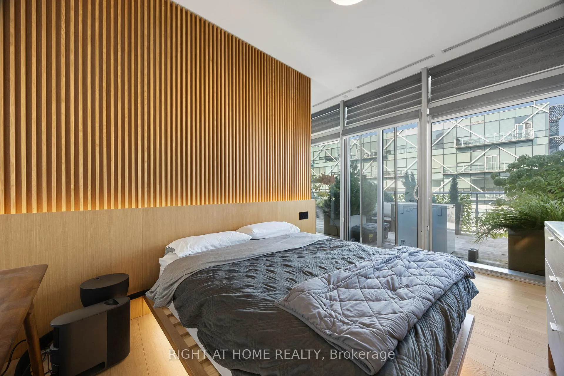 Photo 14 of Unit 1202, 39 Queens Quay E, Toronto, Waterfront Communities — HOMEH
