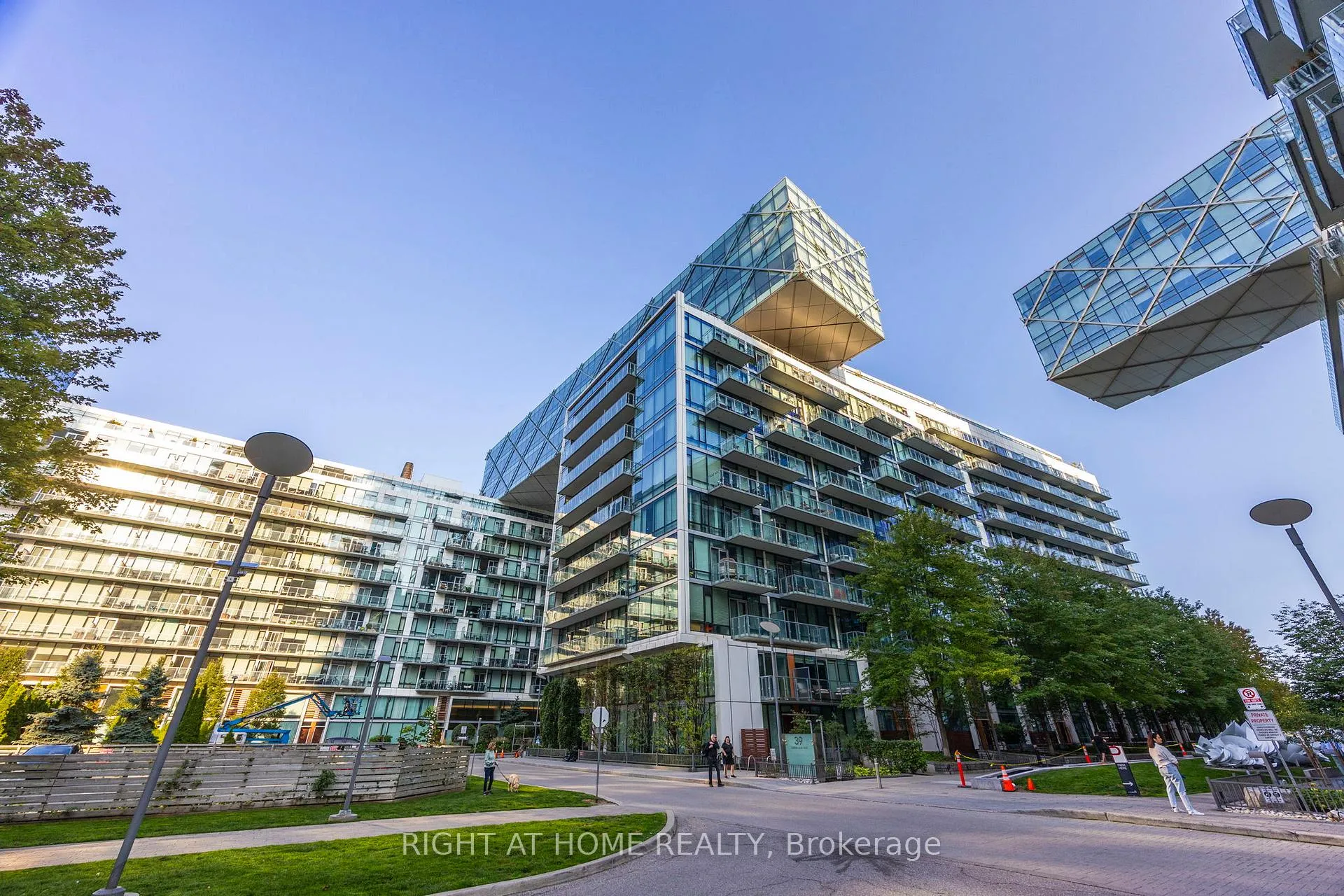 Photo 21 of Unit 1202, 39 Queens Quay E, Toronto, Waterfront Communities — HOMEH