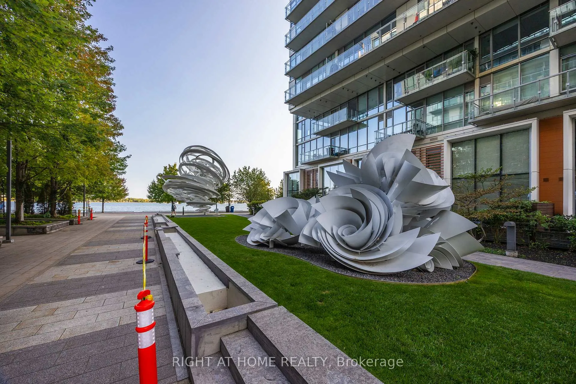 Photo 22 of Unit 1202, 39 Queens Quay E, Toronto, Waterfront Communities — HOMEH
