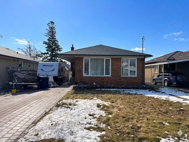 Photo 1 of Unit Main, 39 Lewiston Road, Scarborough, Dorset Park — HOMEH