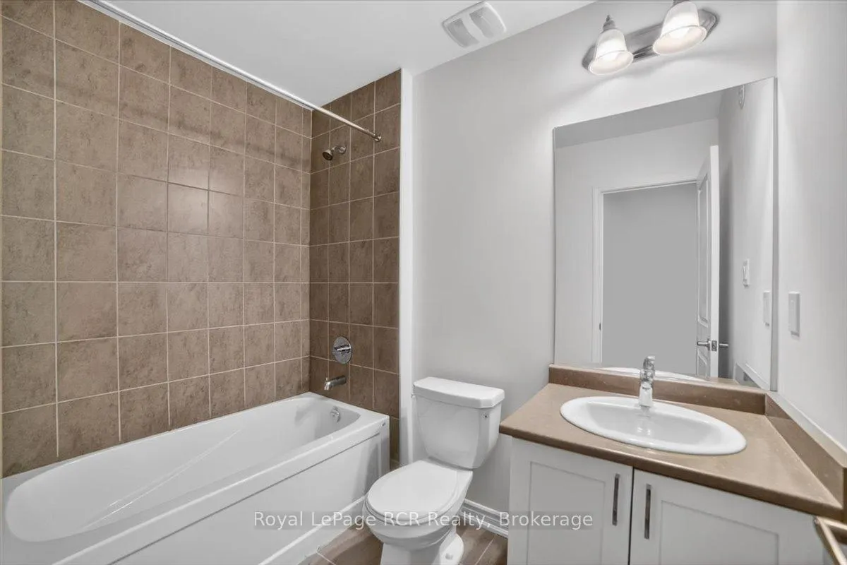 Photo 19 of 154 Elgin Street, Orillia — HOMEH