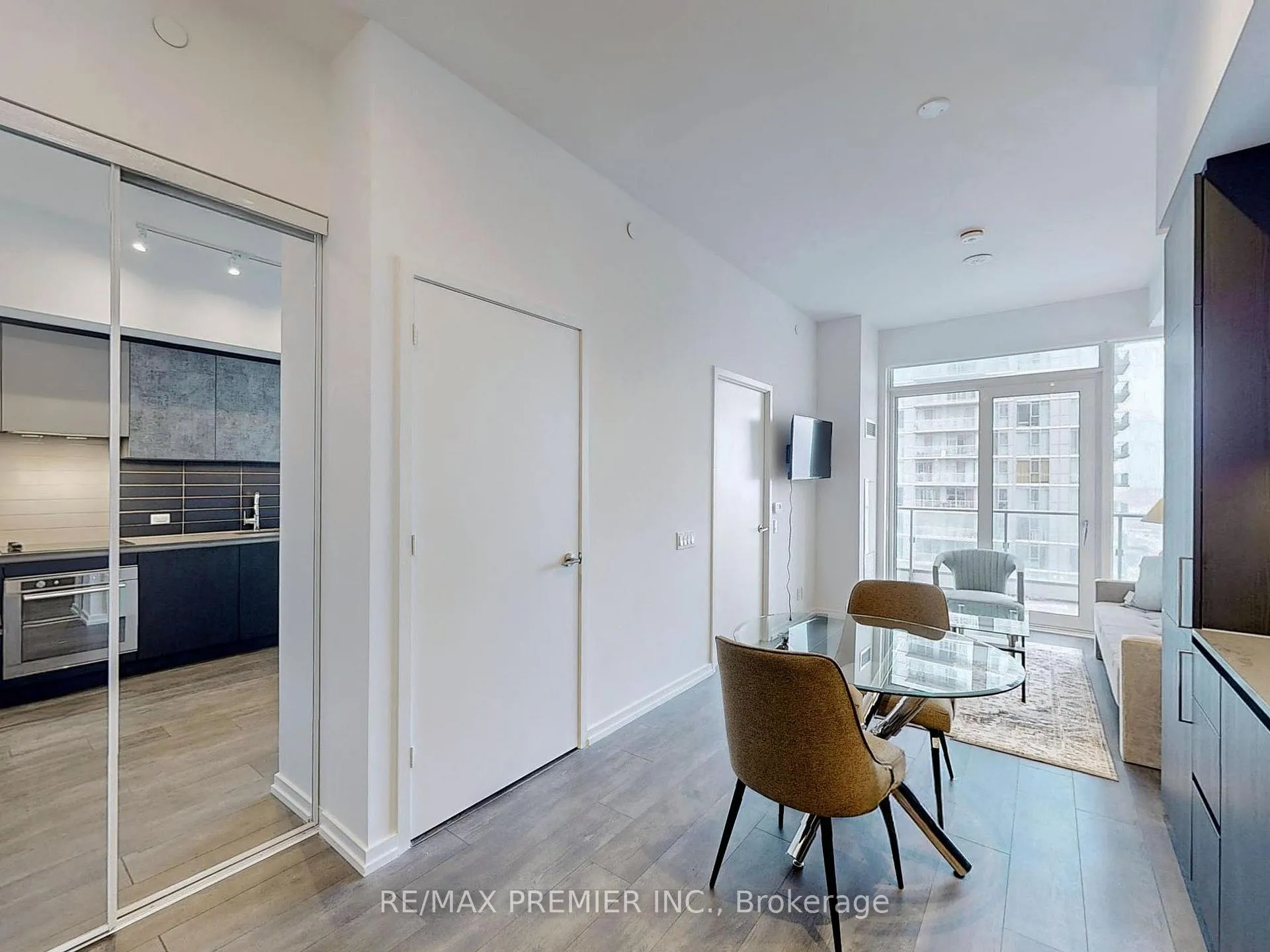 Photo 10 of Unit 2510, 7890 Jane Street, Vaughan, Vaughan Corporate Centre — HOMEH