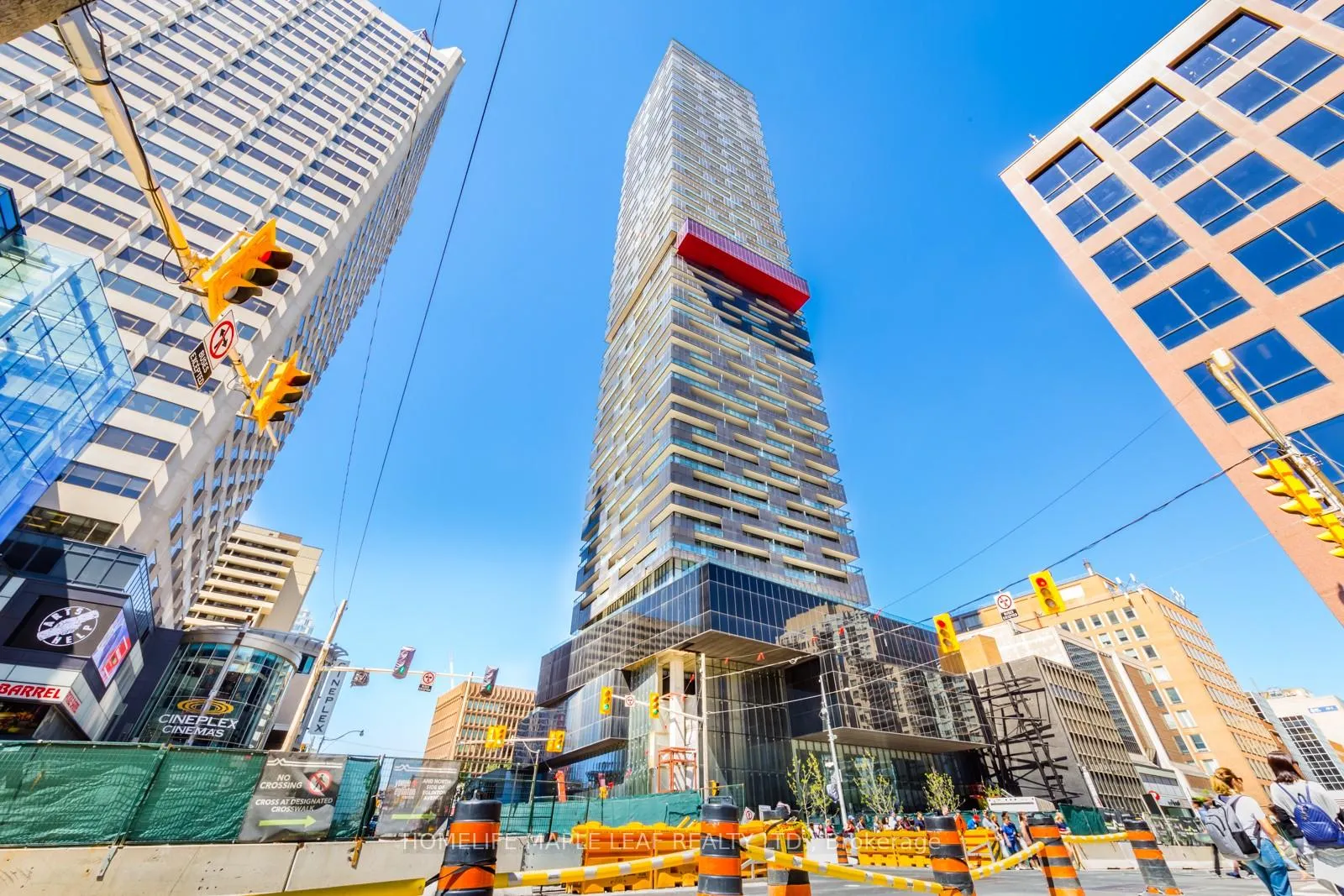 Photo 1 of Unit 1506, 8 Eglinton Avenue E, Toronto, Mount Pleasant West — HOMEH