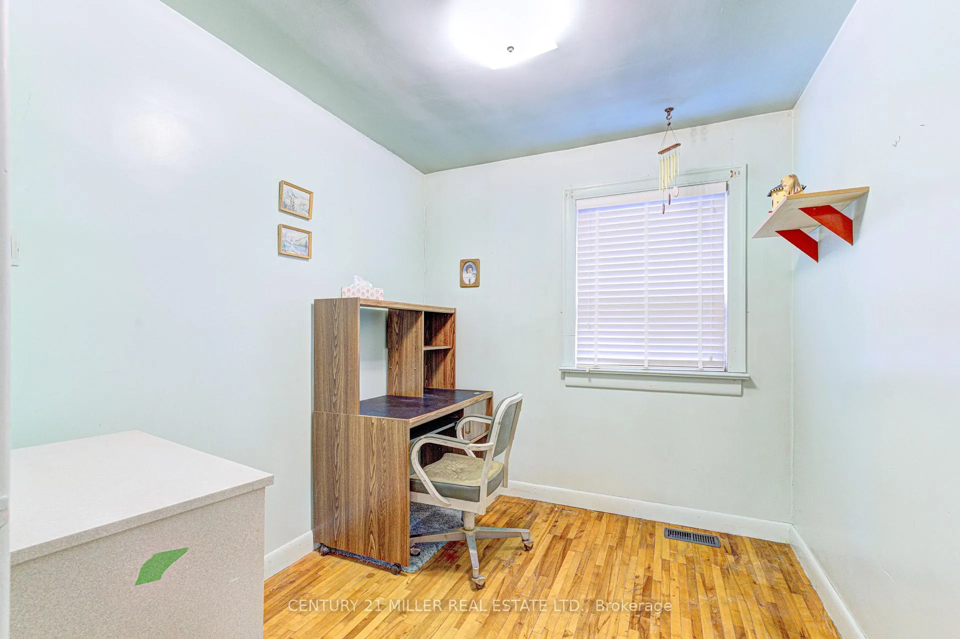 Photo 12 of 21 Dixon Road, Etobicoke, Humber Heights — HOMEH
