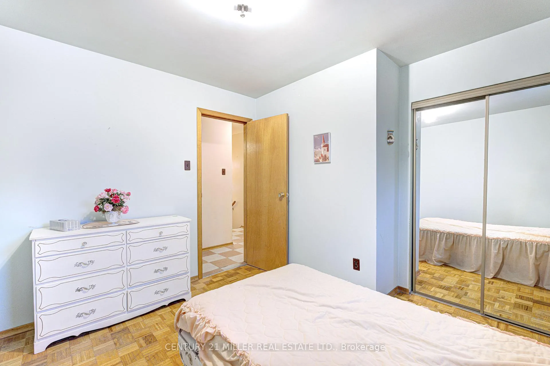 Photo 20 of 21 Dixon Road, Etobicoke, Humber Heights — HOMEH