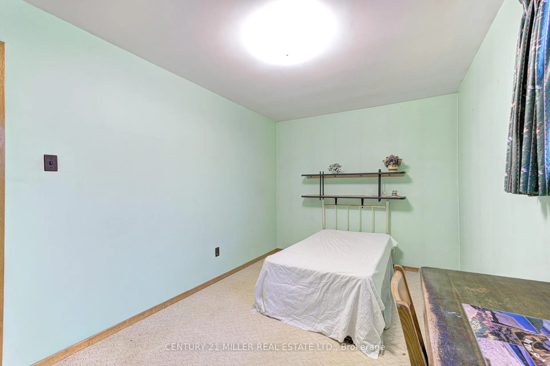 Photo 24 of 21 Dixon Road, Etobicoke, Humber Heights — HOMEH