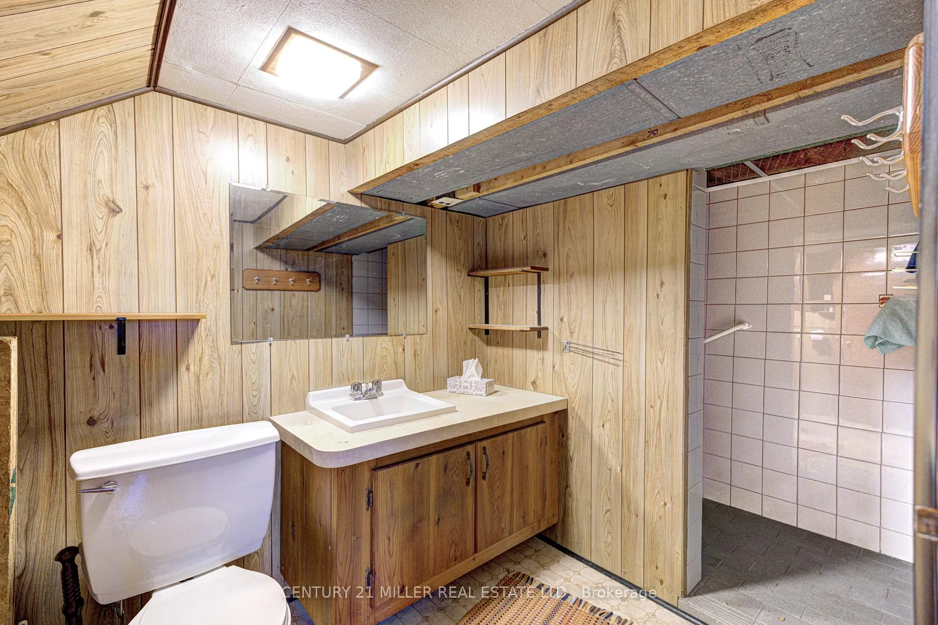 Photo 27 of 21 Dixon Road, Etobicoke, Humber Heights — HOMEH