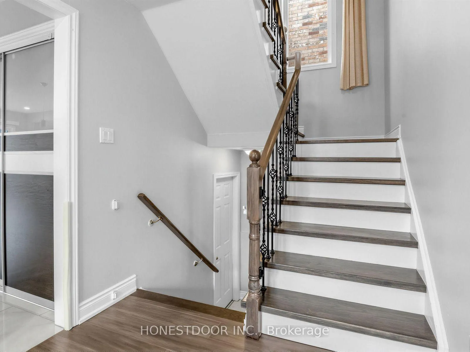 Photo 9 of 76 Peshawar Avenue, Markham, Village Green-South Unionville — HOMEH