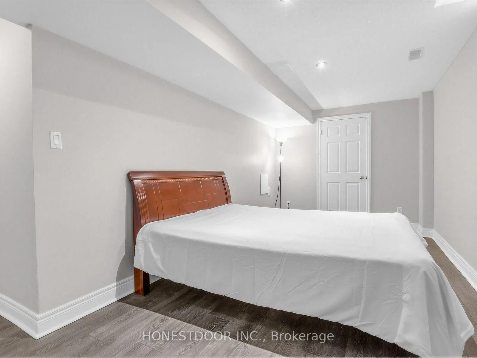 Photo 16 of 76 Peshawar Avenue, Markham, Village Green-South Unionville — HOMEH