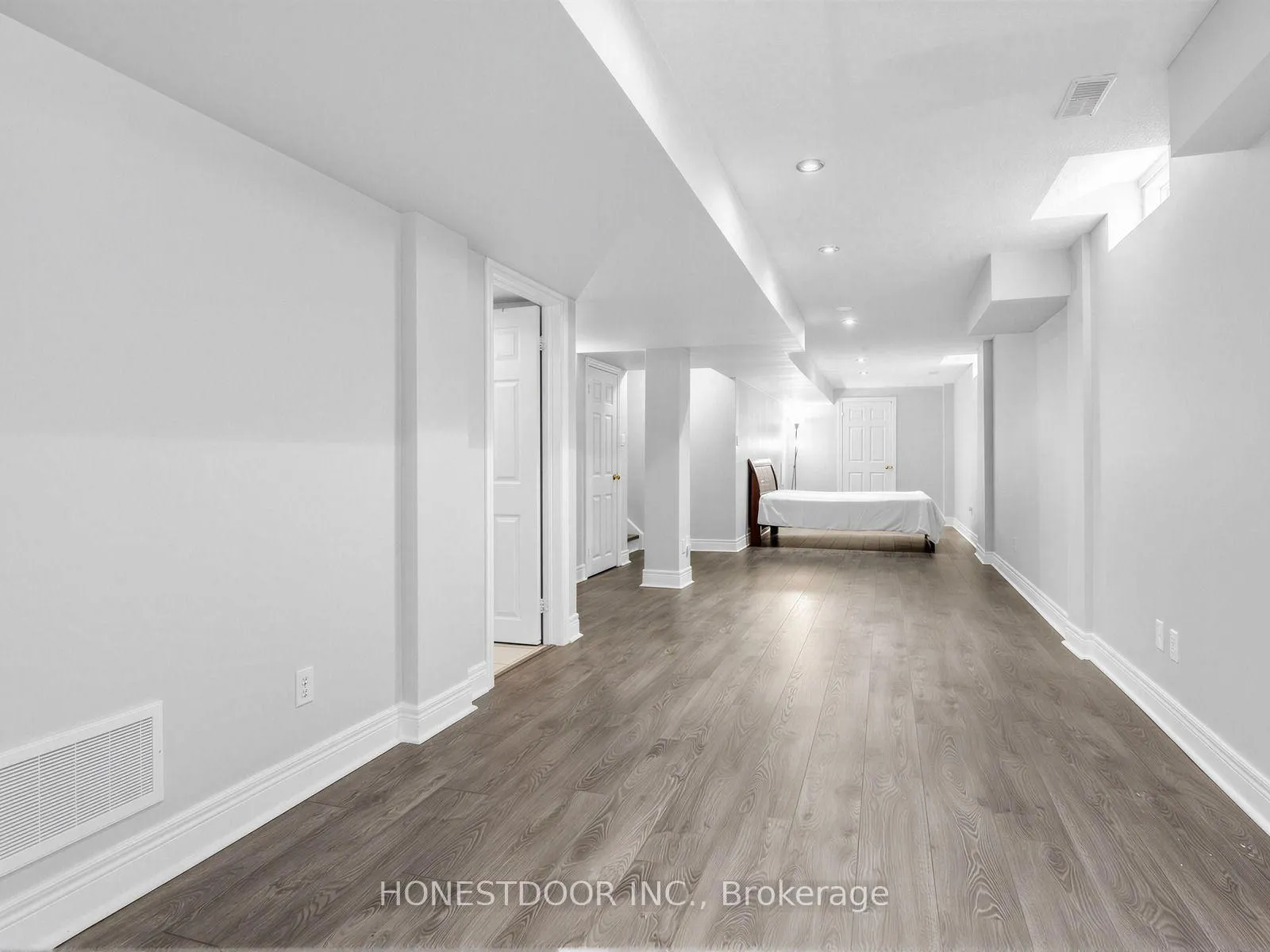 Photo 17 of 76 Peshawar Avenue, Markham, Village Green-South Unionville — HOMEH