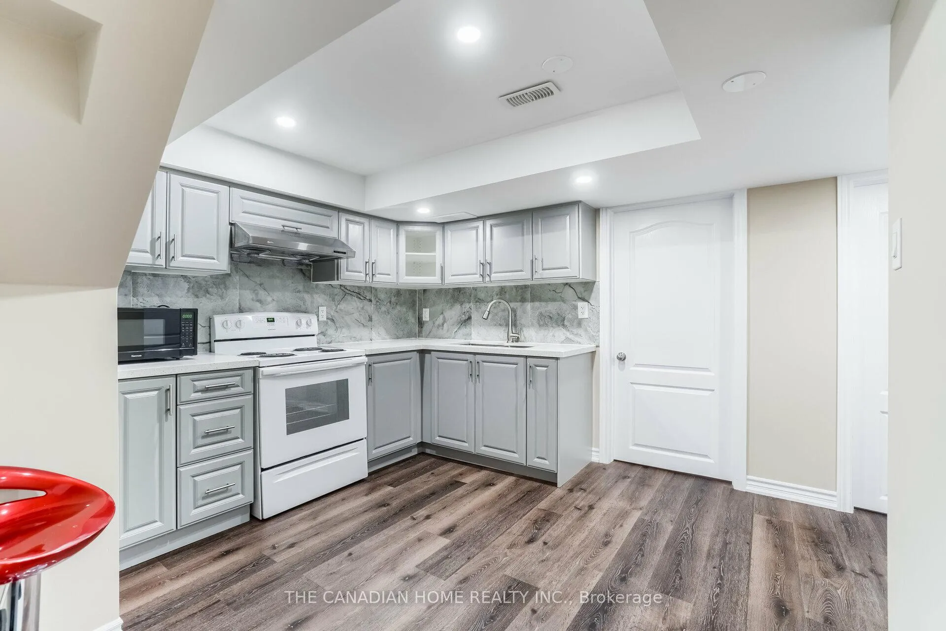 Photo 9 of Unit (Bsmnt), 92 Maddybeth Crescent, Brampton, Brampton West — HOMEH