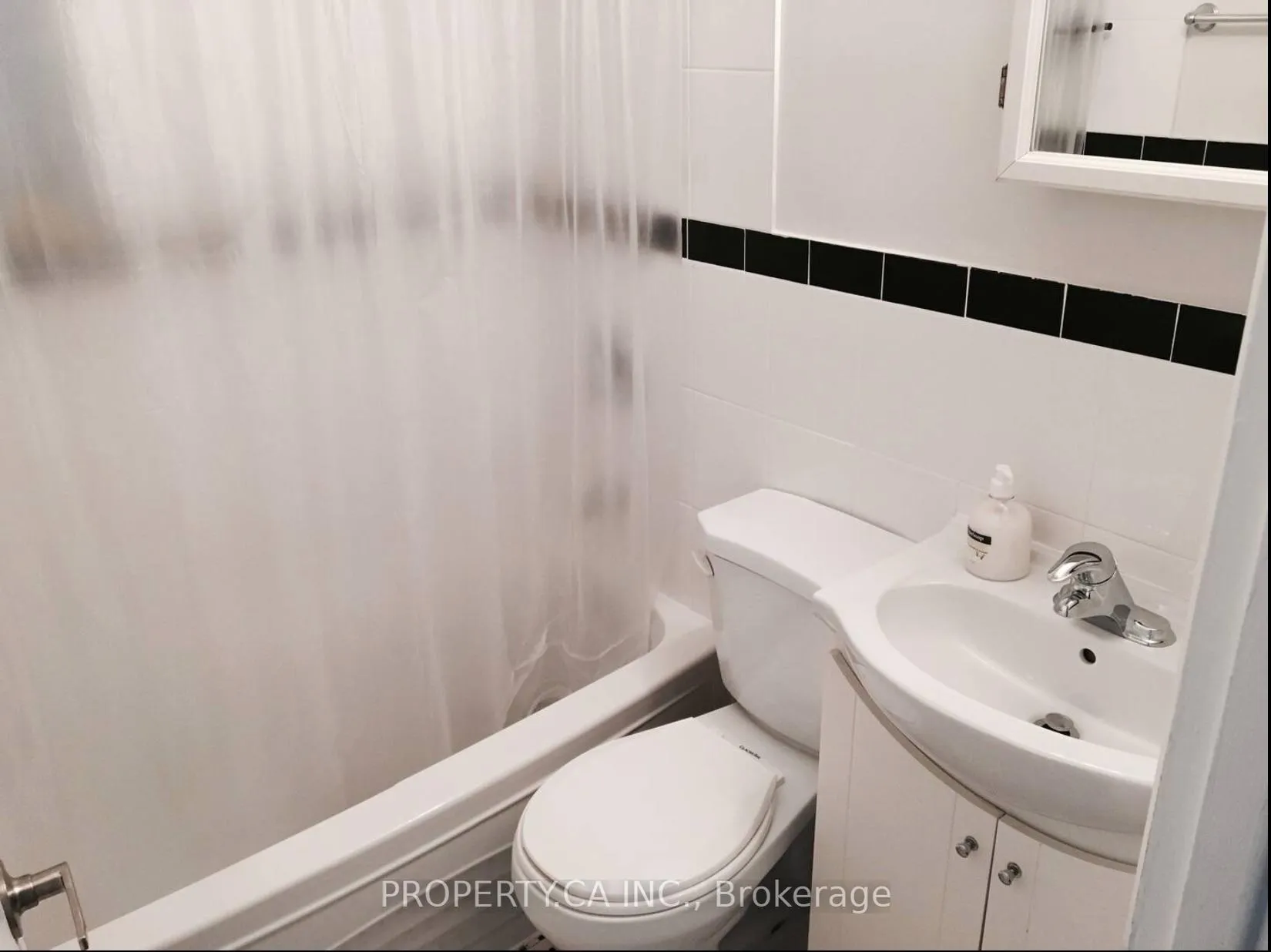 Photo 11 of 882 Broadview Avenue, Toronto, Playter Estates-Danforth — HOMEH