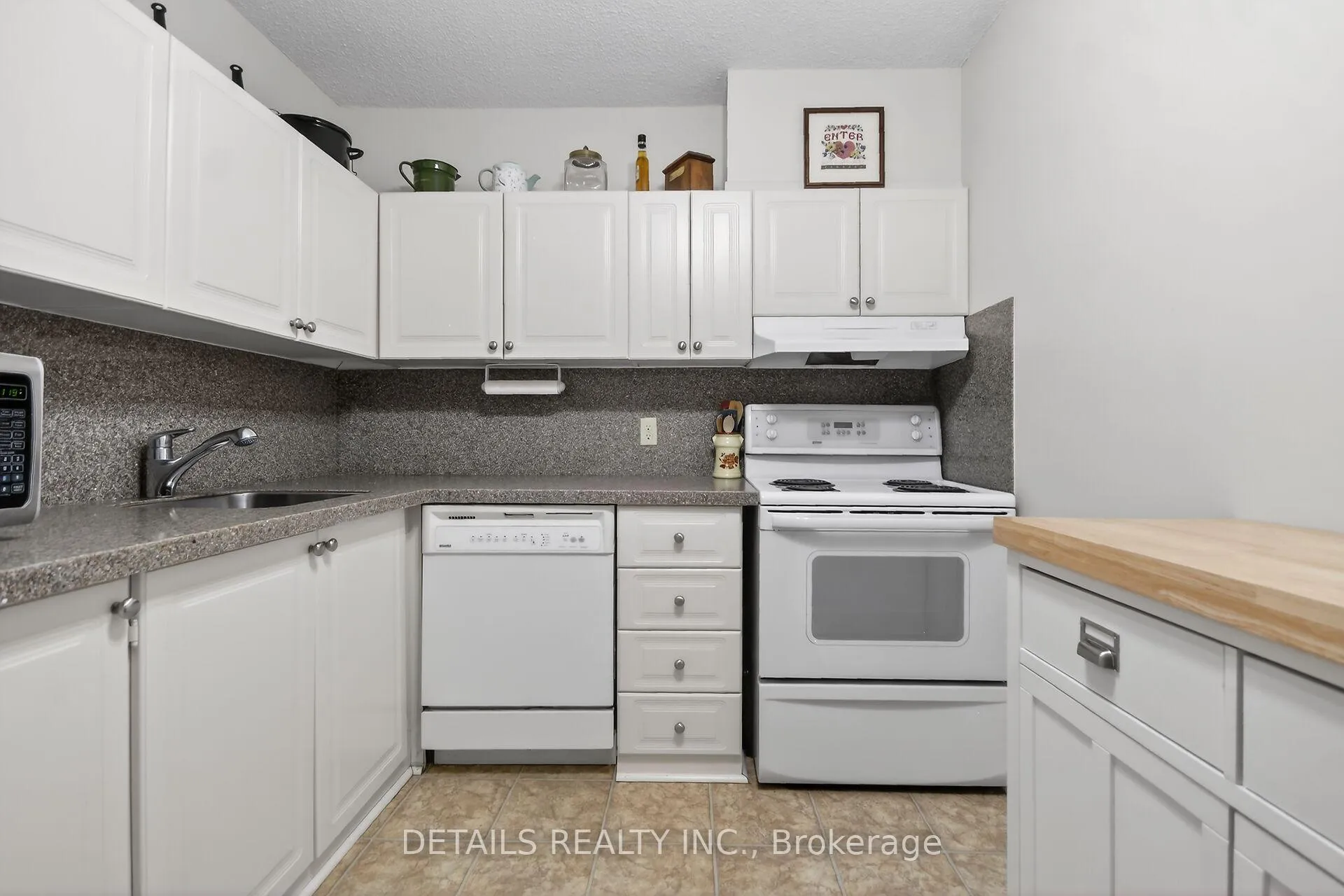 Photo 5 of Unit 2201, 900 Dynes Road, Ottawa, Carleton Square — HOMEH
