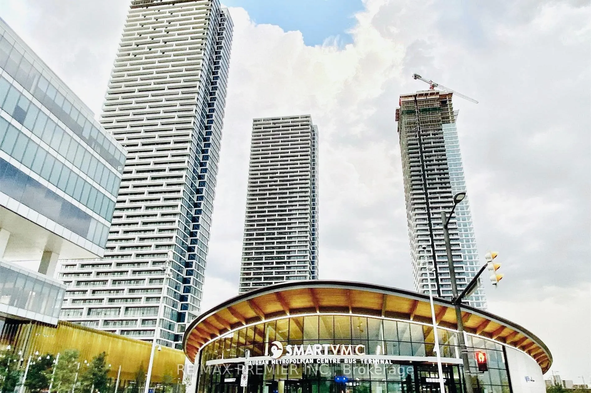 Photo 2 of Unit 4205, 898 Portage Parkway, Vaughan, Vaughan Corporate Centre — HOMEH