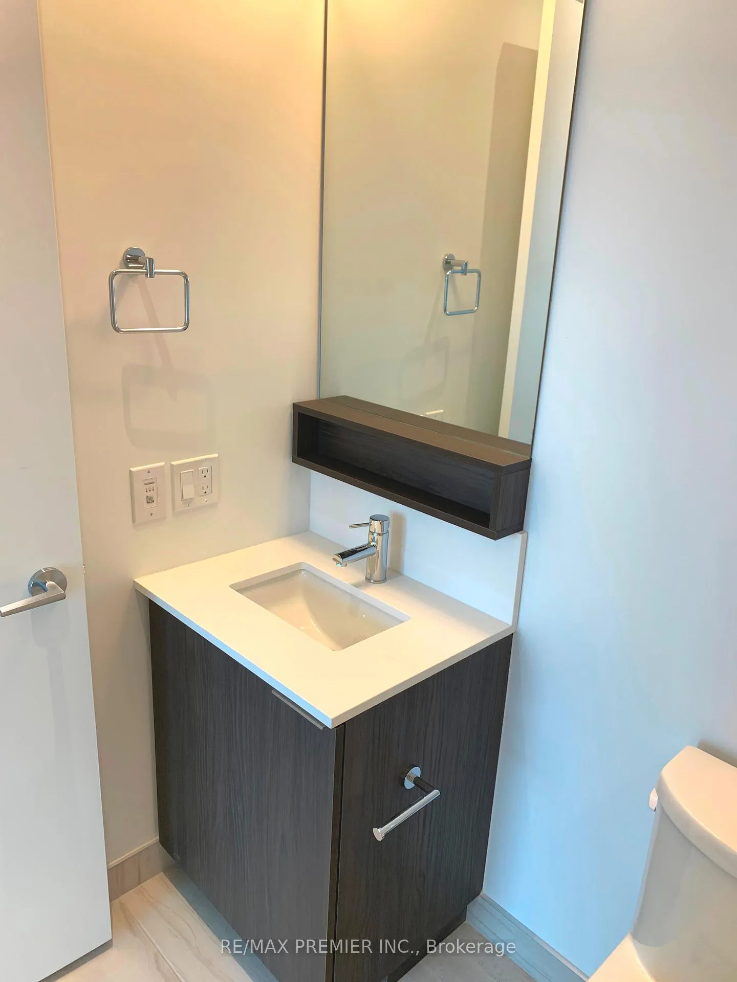 Photo 9 of Unit 4205, 898 Portage Parkway, Vaughan, Vaughan Corporate Centre — HOMEH
