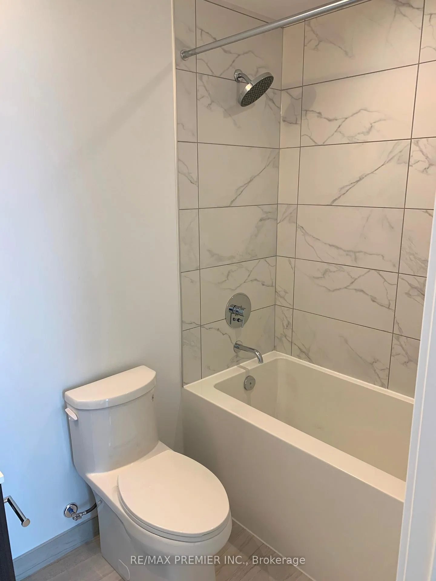 Photo 10 of Unit 4205, 898 Portage Parkway, Vaughan, Vaughan Corporate Centre — HOMEH