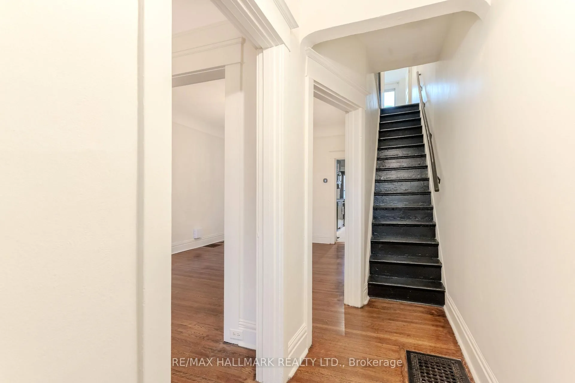 Photo 4 of 653 Logan Avenue, Toronto, North Riverdale — HOMEH