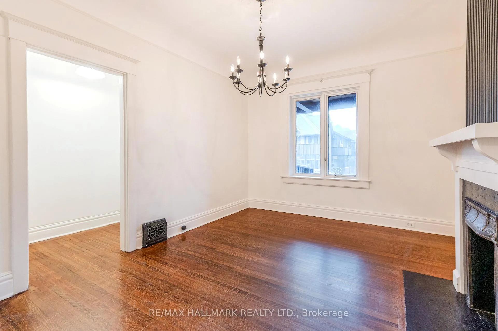 Photo 6 of 653 Logan Avenue, Toronto, North Riverdale — HOMEH