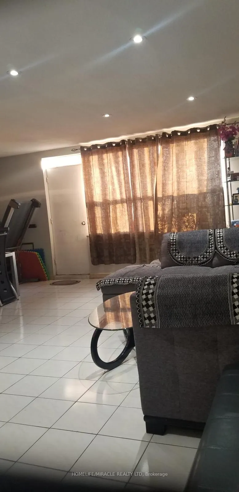 Photo 4 of Unit 1509, 45 Silverstone Drive, Etobicoke, Mount Olive-Silverstone-Jamestown — HOMEH