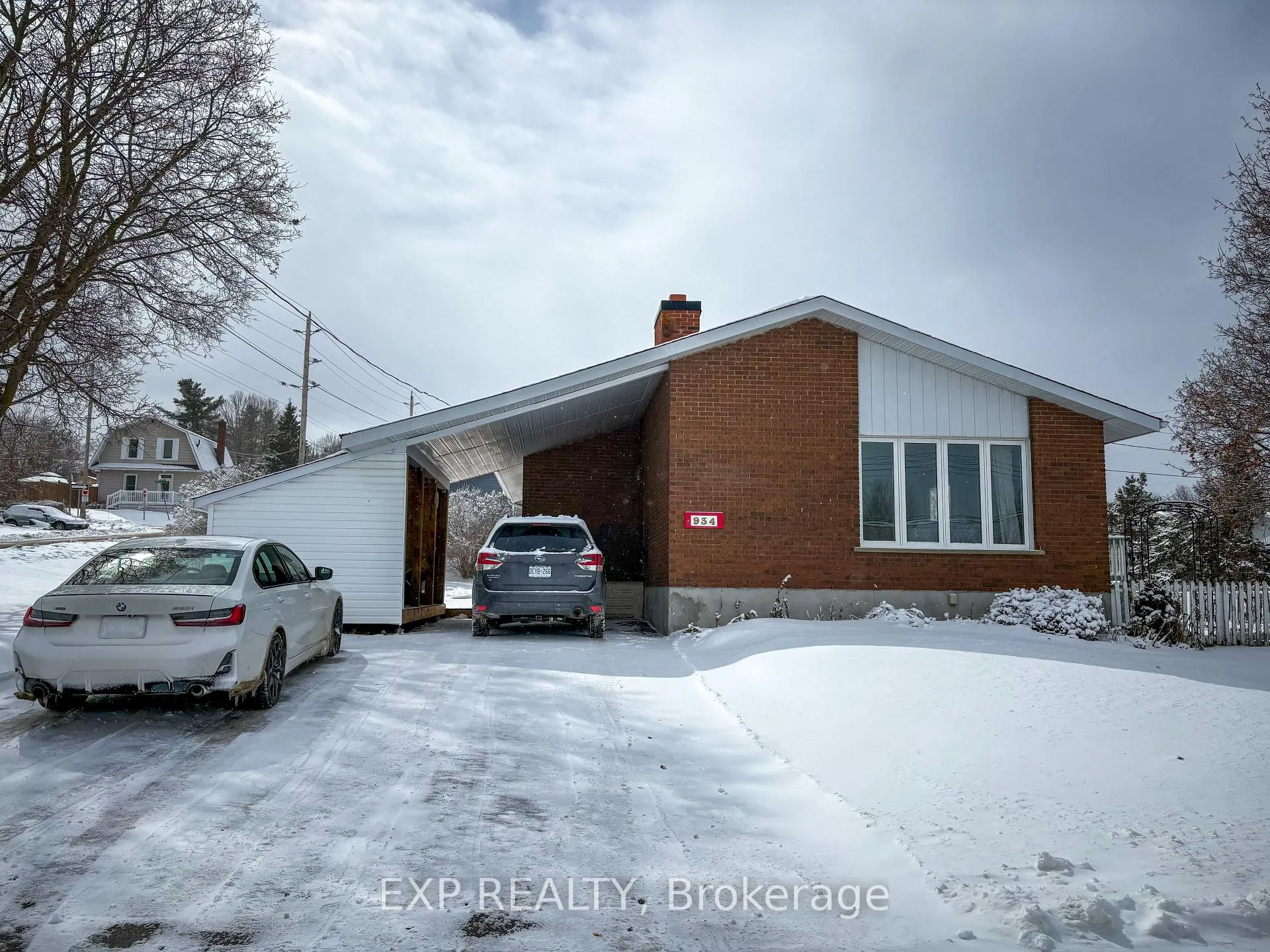 Photo 1 of 934 Raglan Street S, Renfrew — HOMEH